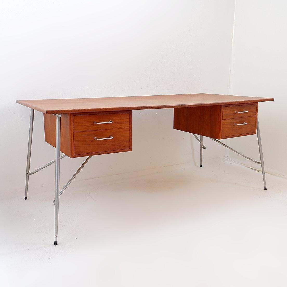 Teak Desk Model 202 By Børge Mogensen, Denmark, 1953 photo furniture