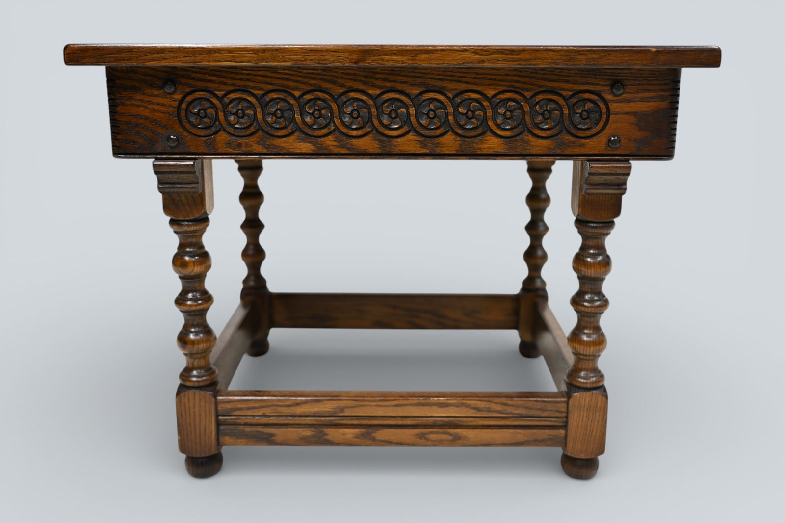 177.0 Old Charm Side Table Light Oak Bobbin Turned Legs Free Uk Delivery photo
