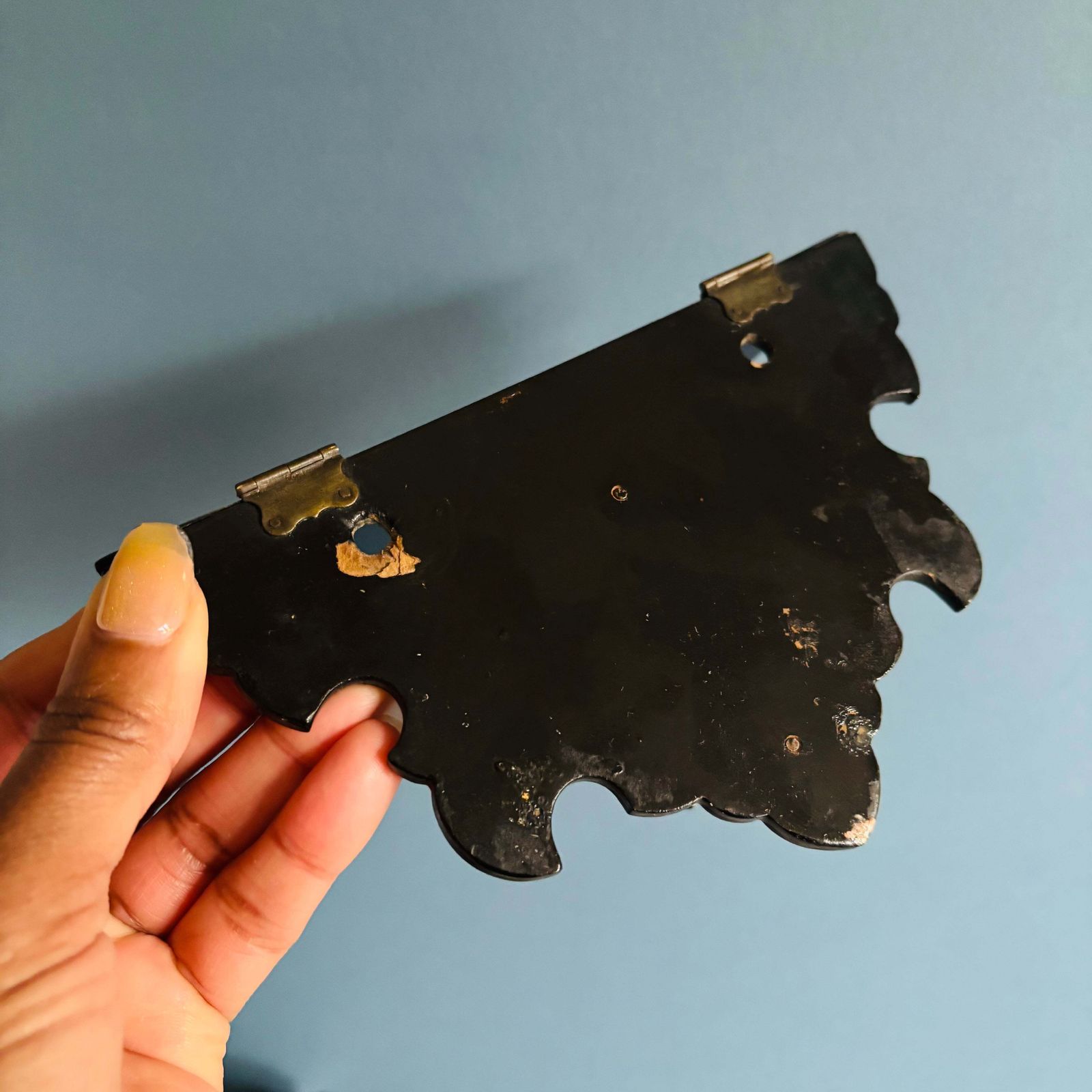 photo vinterior Antique Chinoiserie Japanese Lacquer Wall Shelves