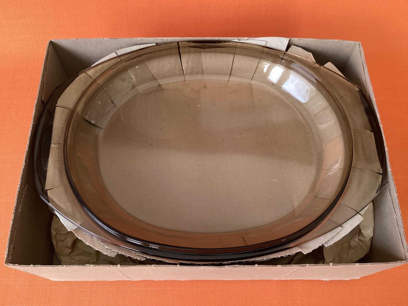 1980s Arcopal Fumé Casserole Dish, Unused In Original Box, Retro Arcoroc 3.5 Litre Dish photo 55.0