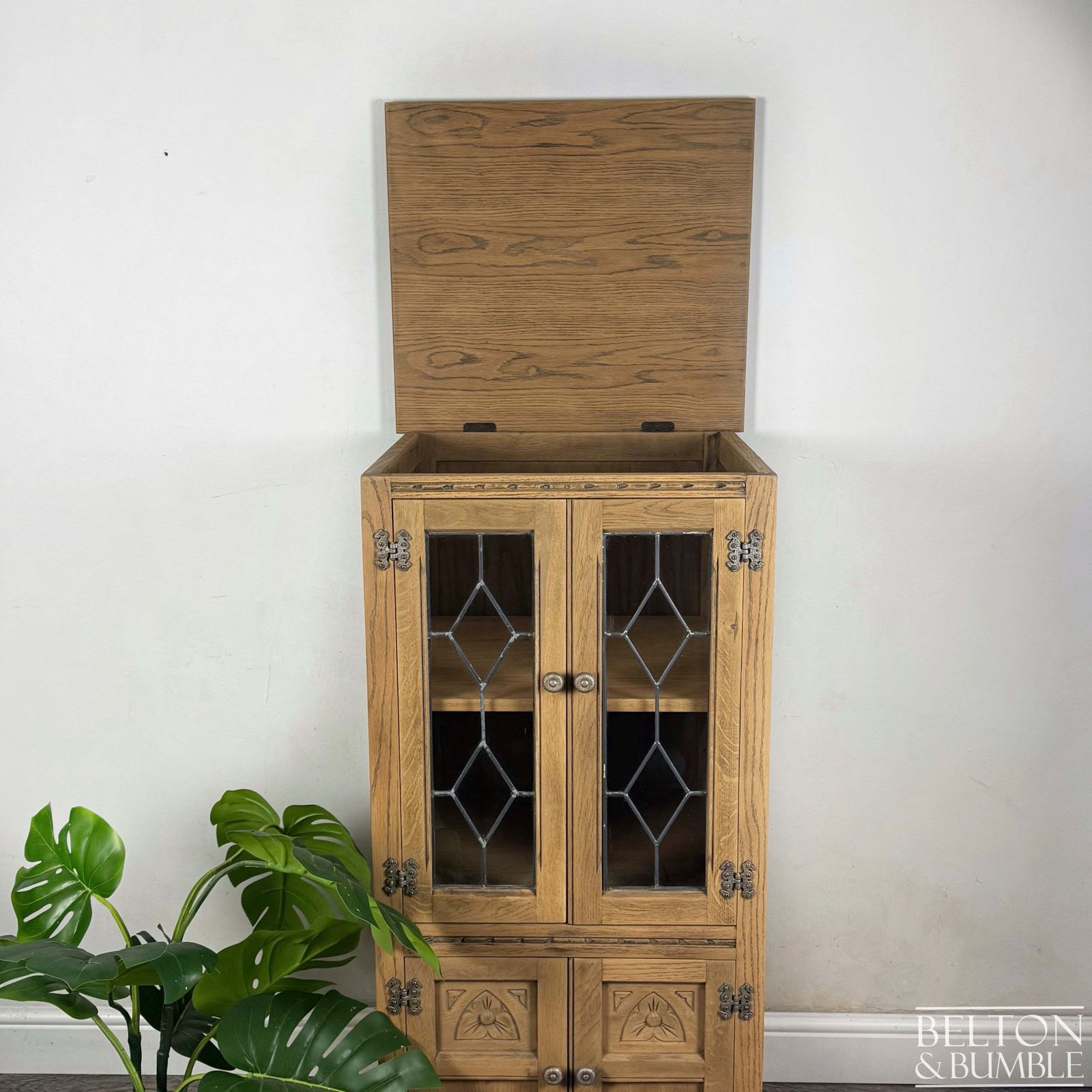 Old Charm Wood Brothers Lift Lid Cabinet In Washed Oak photo furniture