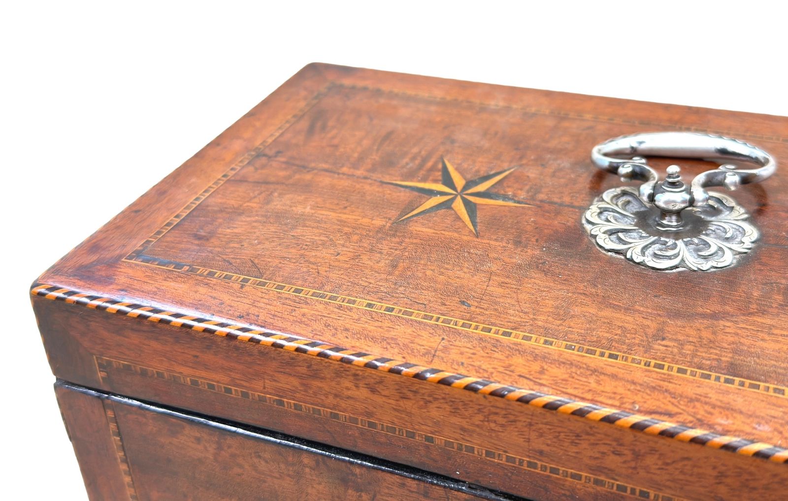 Georgian 18th Century Mahogany Star Inlaid Tea Caddy (England, Circa 1790) photo Woonaccessoires