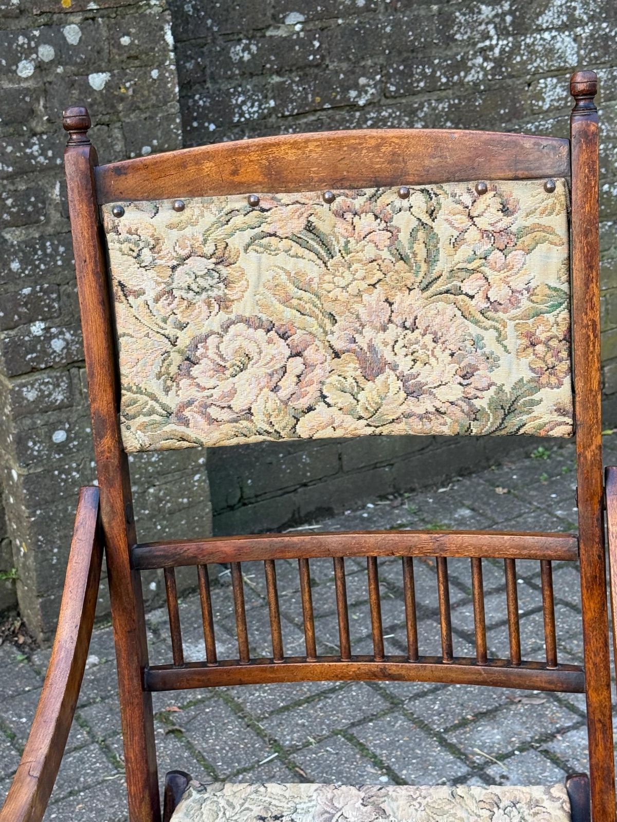 photo furniture Antique Edwardian Folding Campaign Armchair With Floral Upholstery, Camping Chair Antique