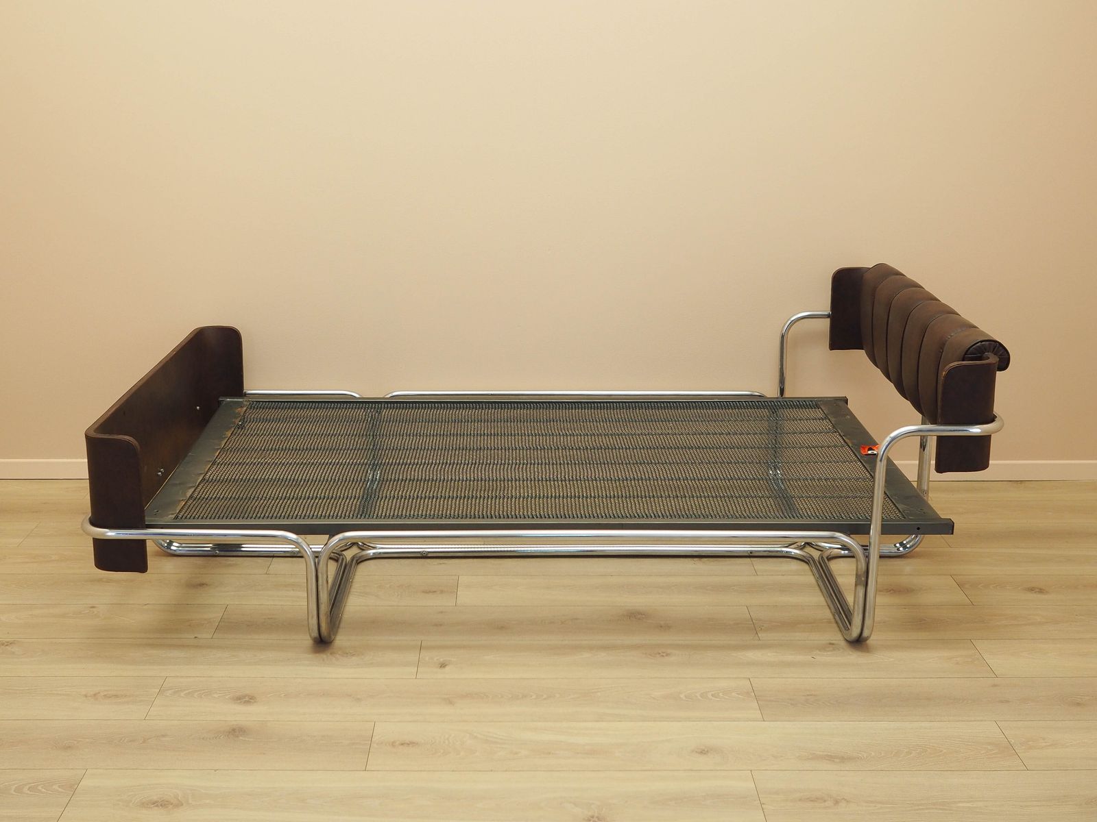 Bedroom Bed, Italian Design, 1980s, Production: Italy photo vinterior