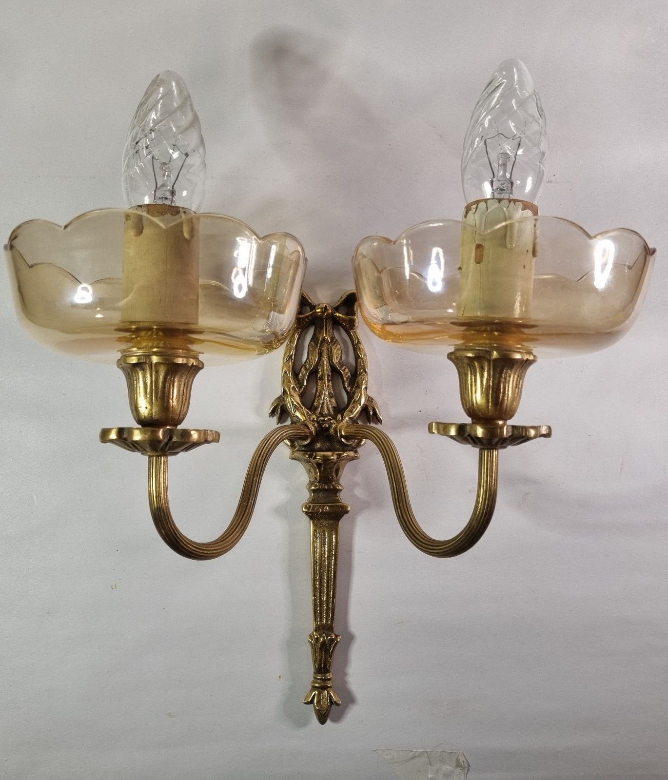 Vintage French Rococo Style Sconce Wall Light & Glass Shades Gilt Metal Bow