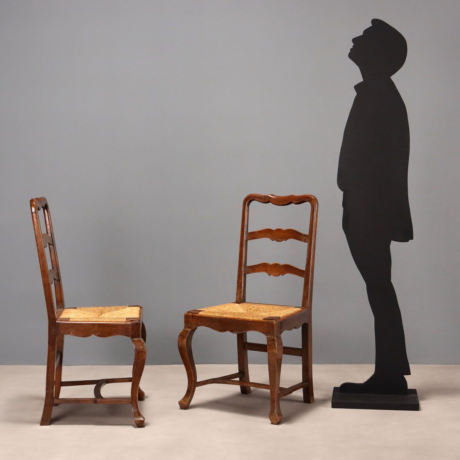 Antique Chairs Walnut Italy XX Century photo for sale
