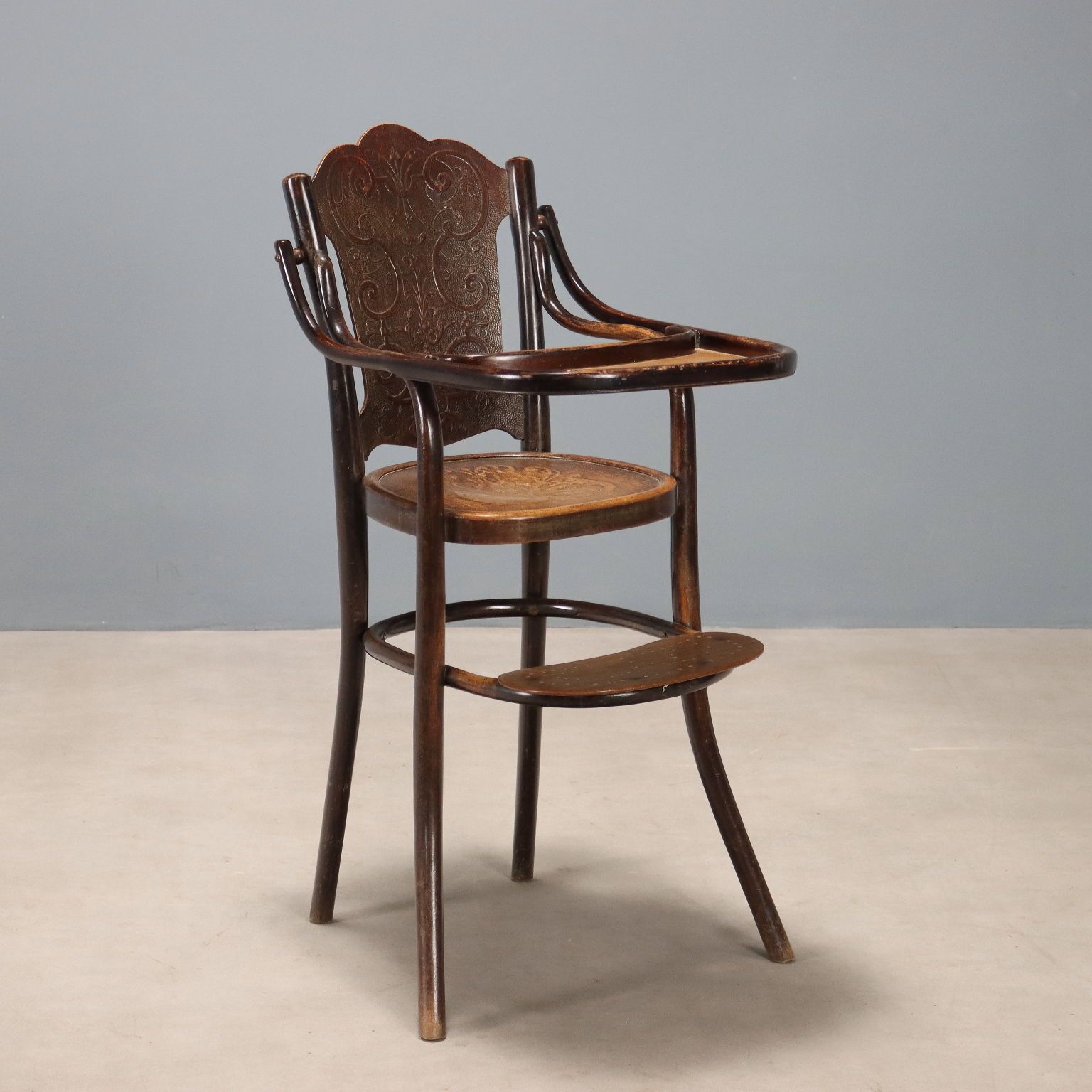 Antique Thonet High Chair Curved Beech Austria XX Century
