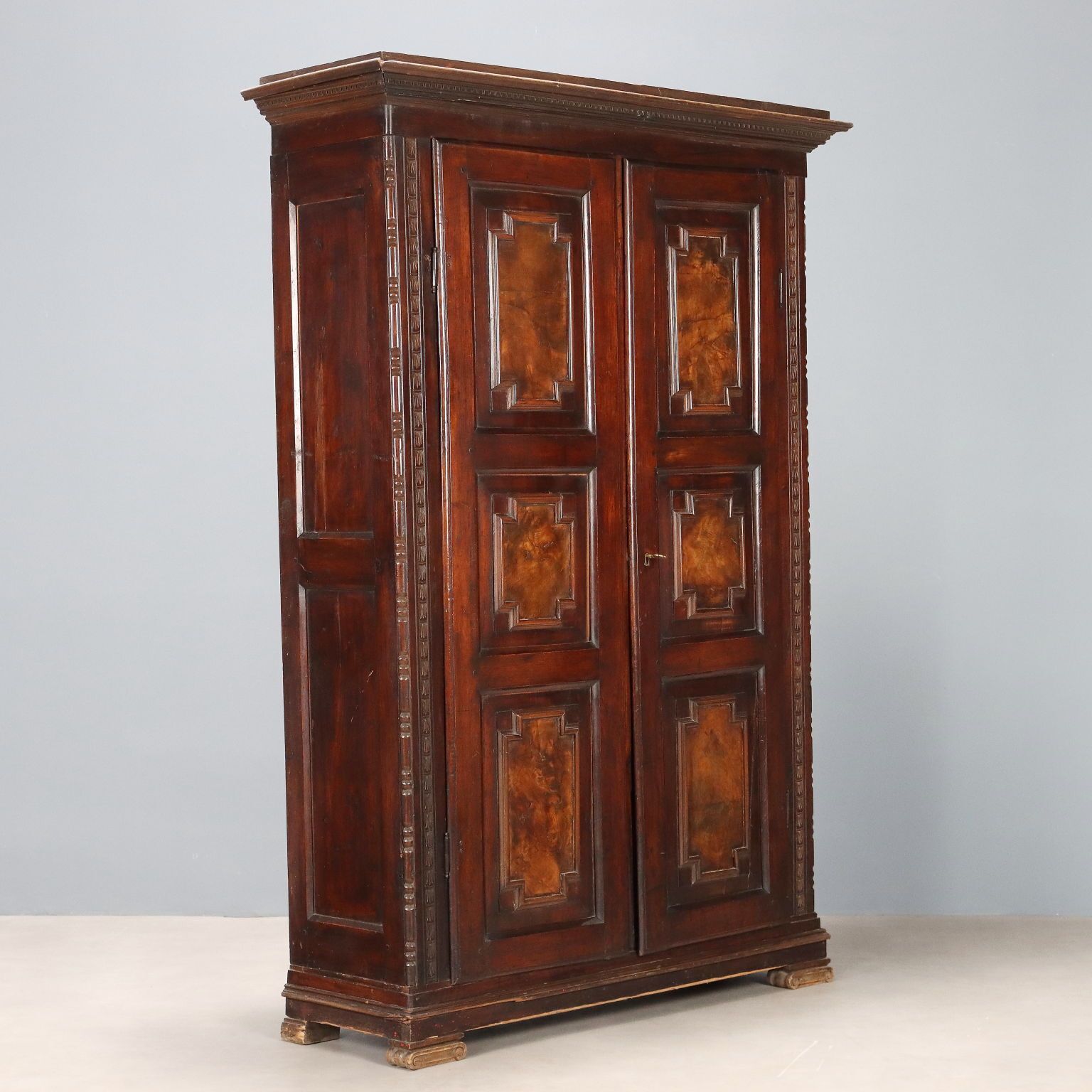 Antique Wardrobe Walnut Walnut Burl Italy Mid XIX Century