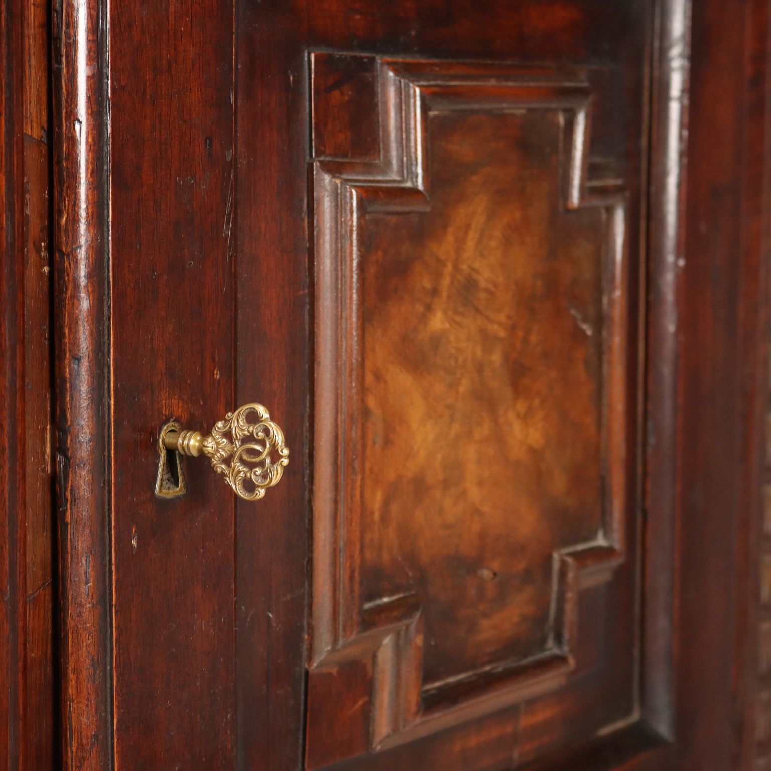 Antique Wardrobe Walnut Walnut Burl Italy Mid XIX Century photo vintage