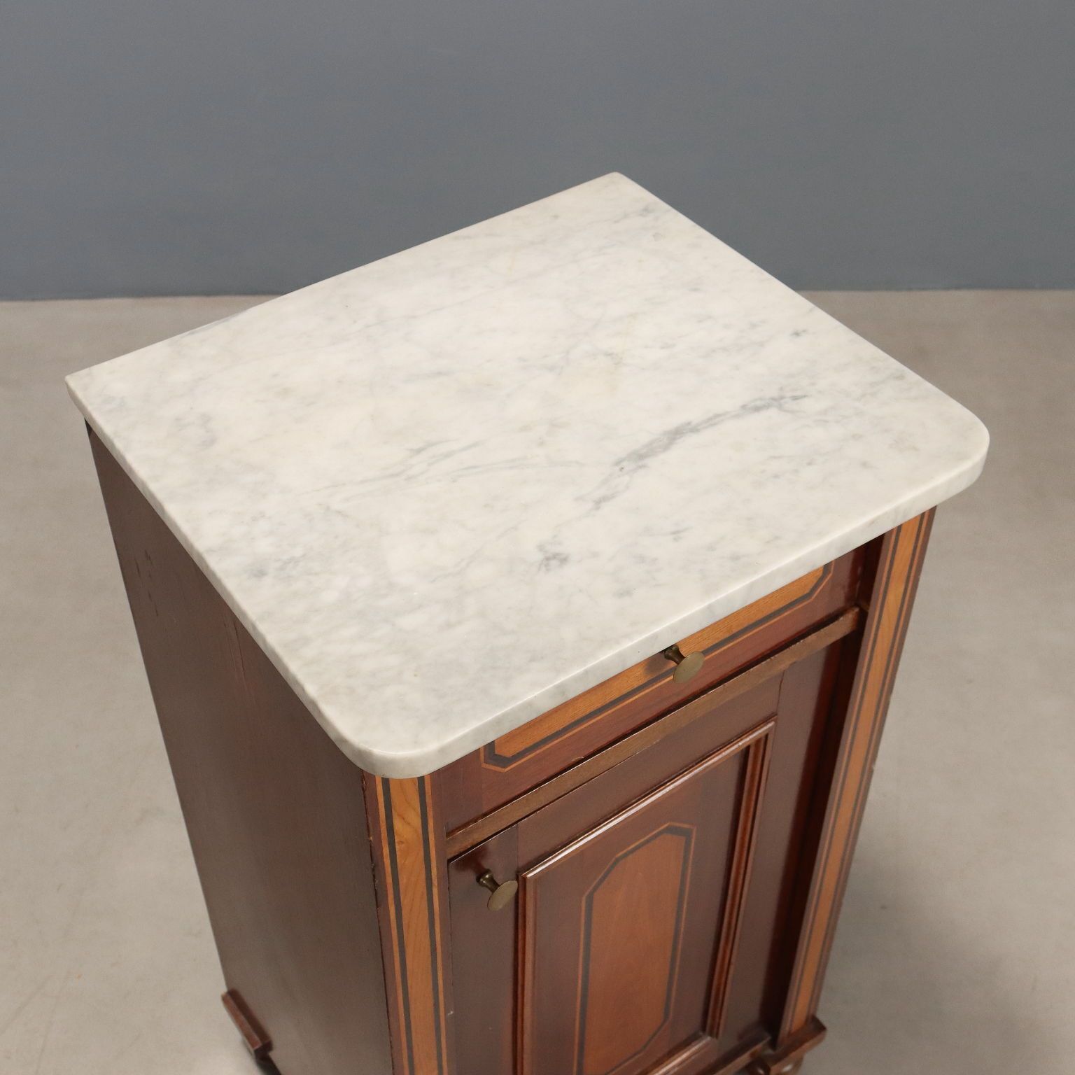 photo furniture Antique Bedside Table Mahoganu Veneer White Marble XX Century