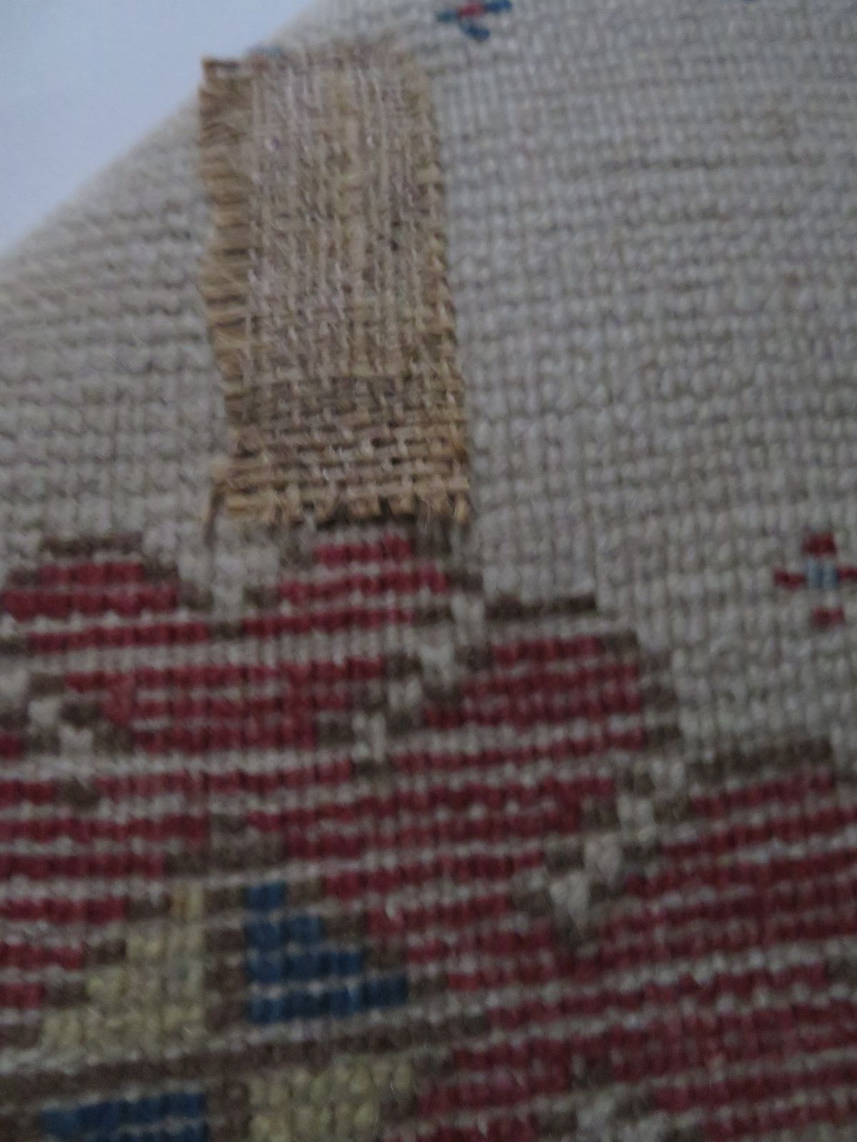 photo vinterior Scarce Antique White Ground Konya (Prayer) Rug. 120cm X 98cm.