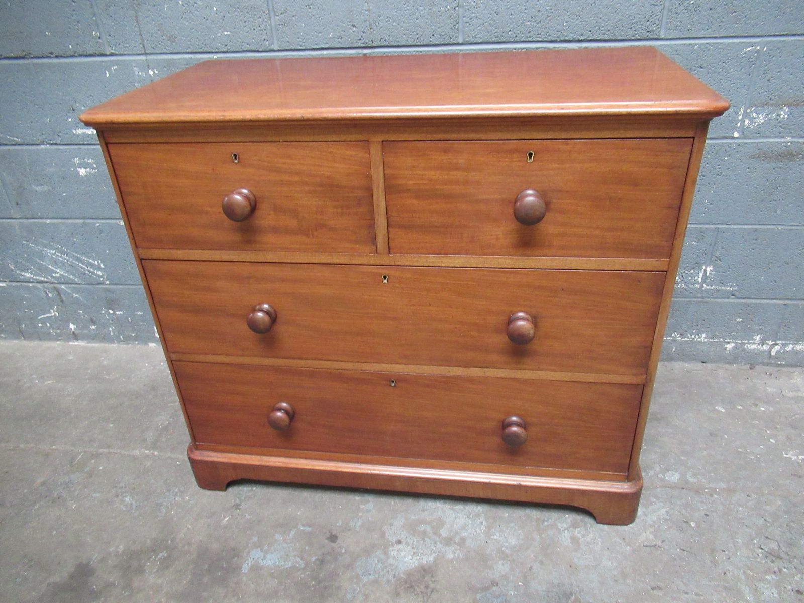 Furniture Victorian    Mahogany  Chest Of Drawers photo