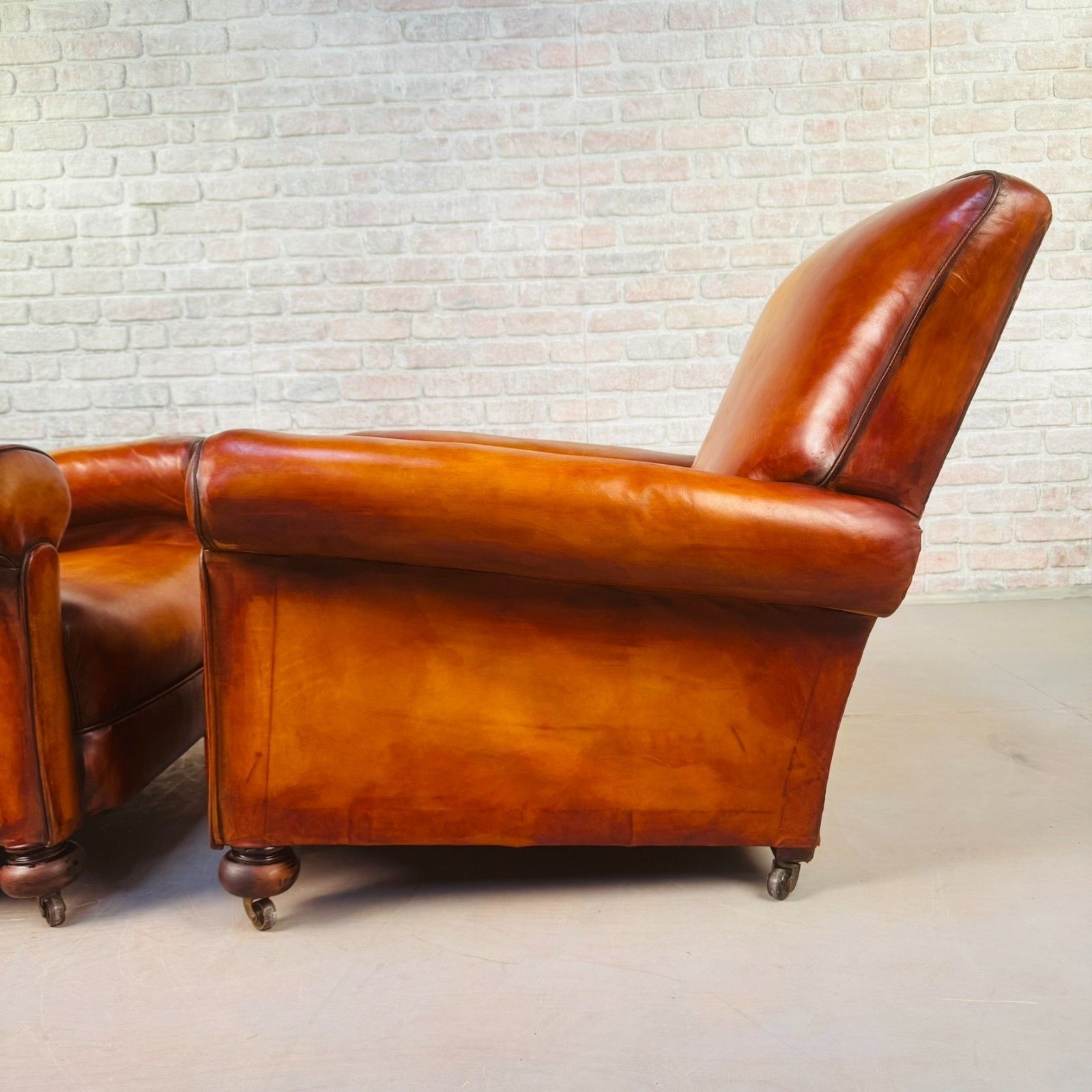 Furniture Pair Of 1920s English Tan Leather Club Armchairs photo