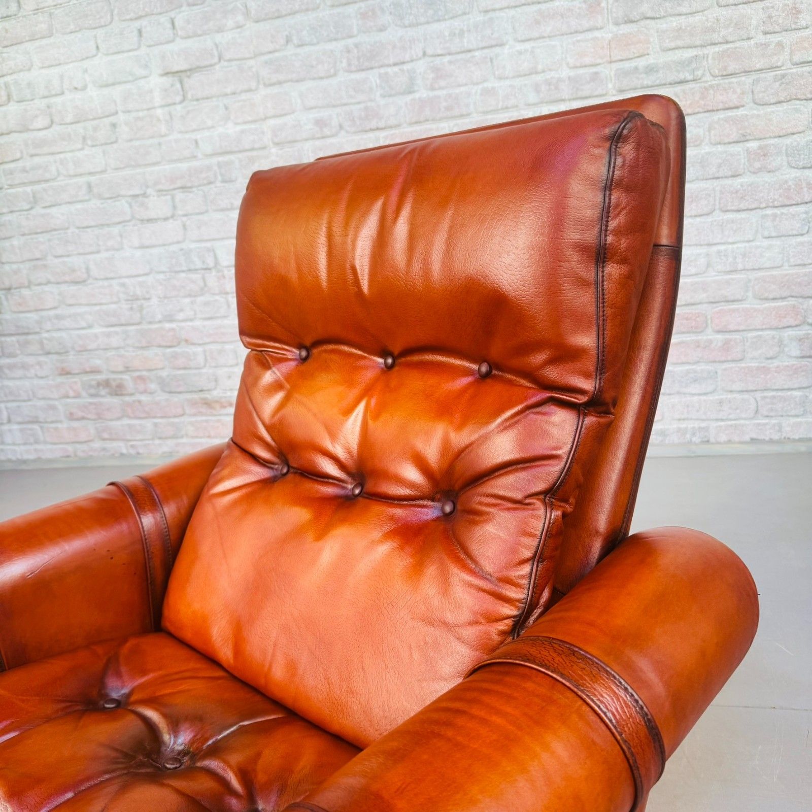 Furniture Mid Century Danish Leather Swivel Armchair – Hand Dyed Cognac Colour photo