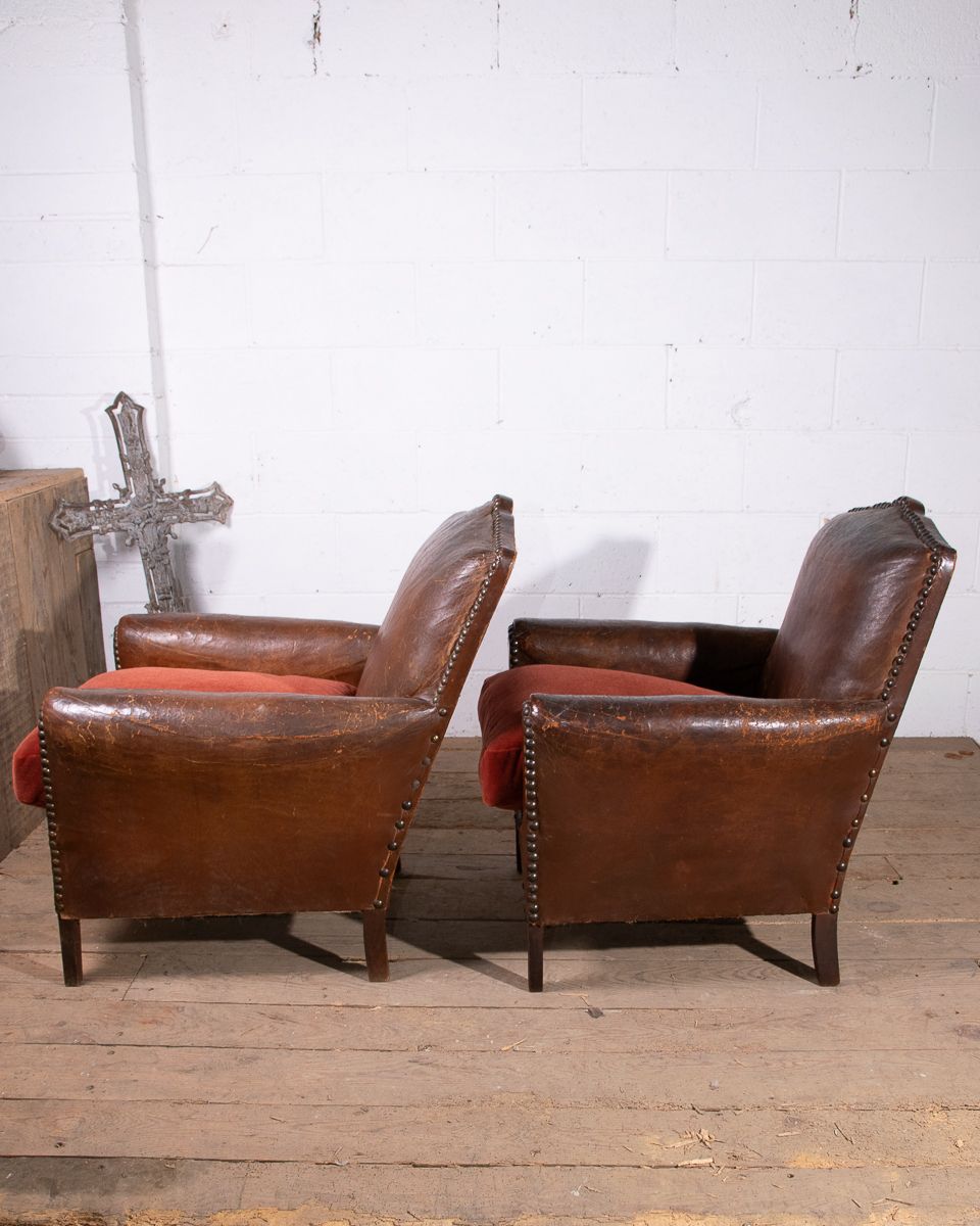 photo furniture Pair Of Leather Club Armchairs