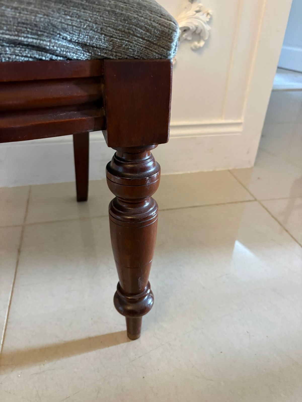 Antique Mahogany Balloon Back Dining Chairs – Set Of Four photo buy