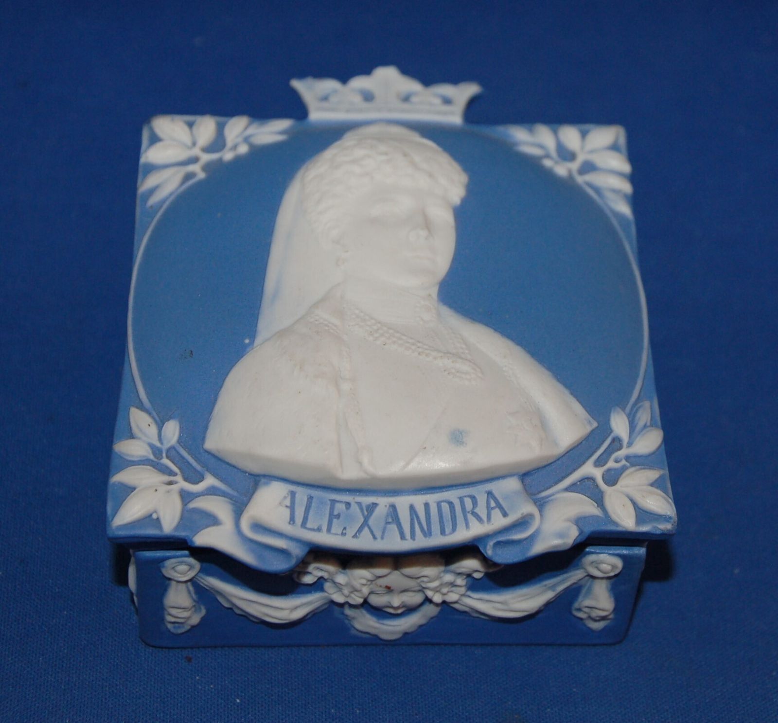 A Very Rare Queen Alexandra Bisque Jasper Ware Coronation Square Trinket Box photo furniture