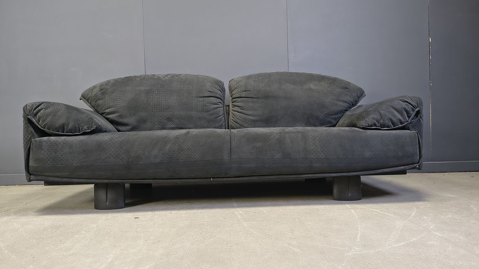 photo for sale Velvet Sofa By Saporiti Italia, 1980s