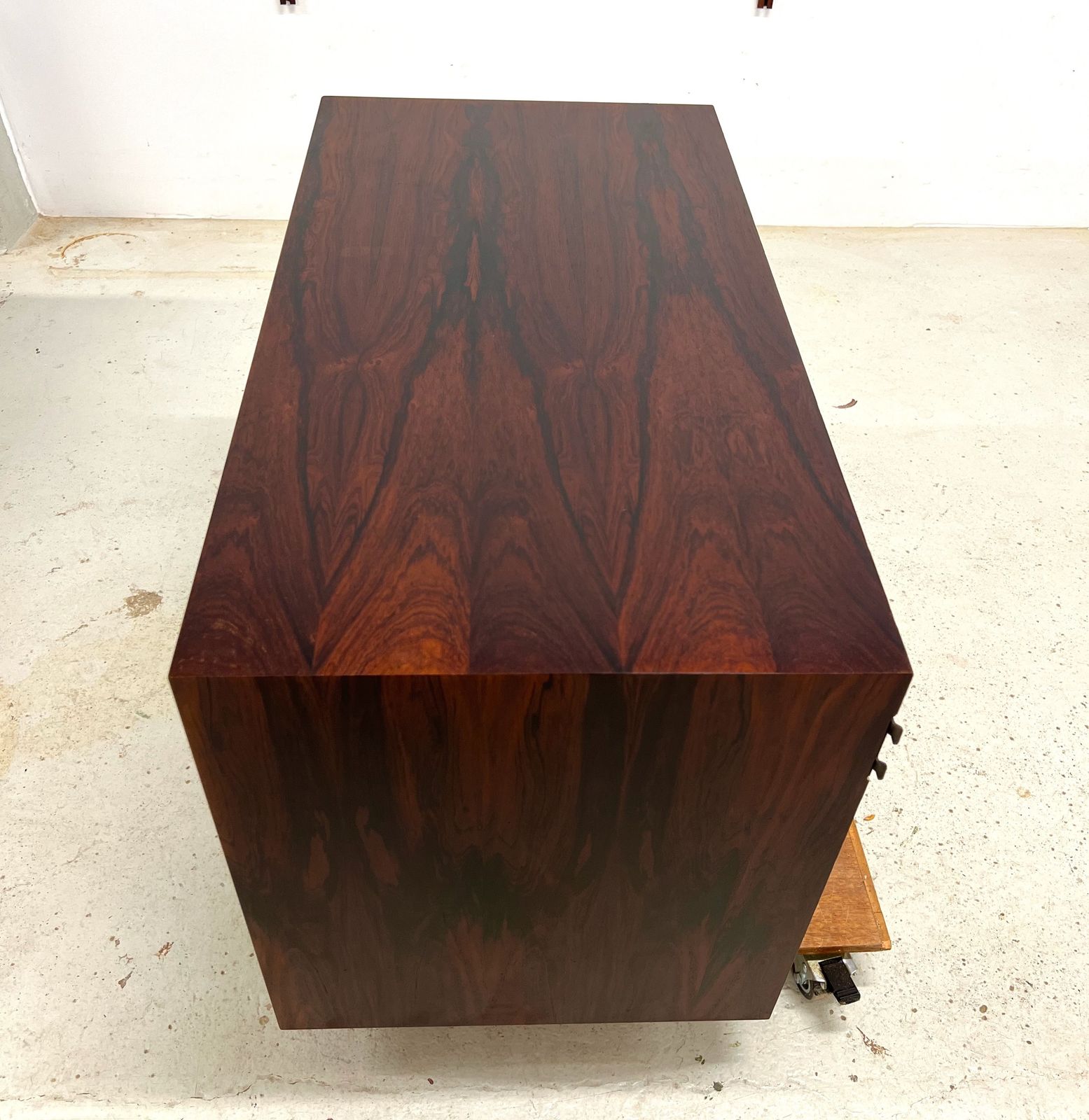 photo vinterior Rosewood Tambour Cabinet By Kai Kristiansen For Feldballes