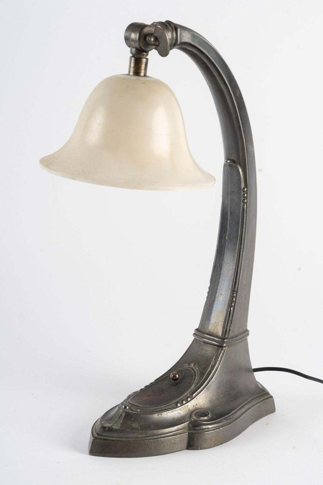 Art Nouveau Alabaster And Pewter Table Lamp (1910) photo vinterior