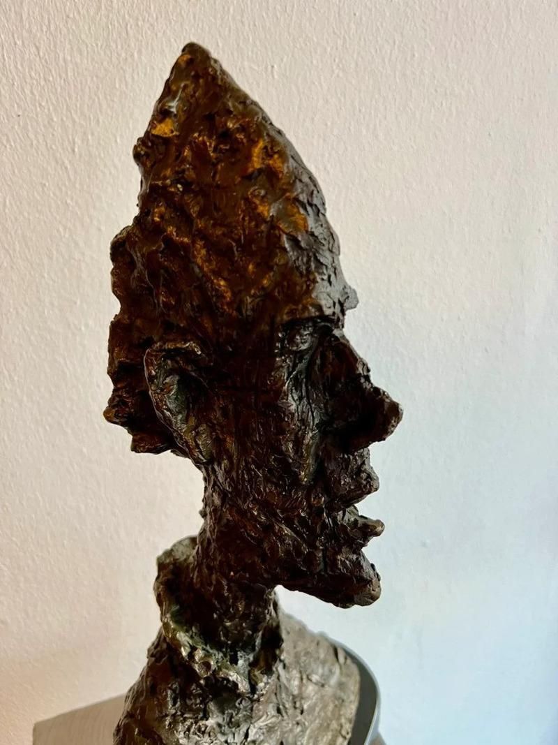 Modern Sculptural Head In Bronze With Dark Brown Patina photo furniture