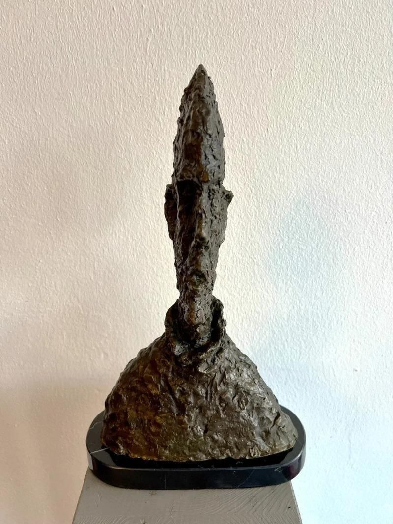 Modern Sculptural Head In Bronze With Dark Brown Patina photo Art