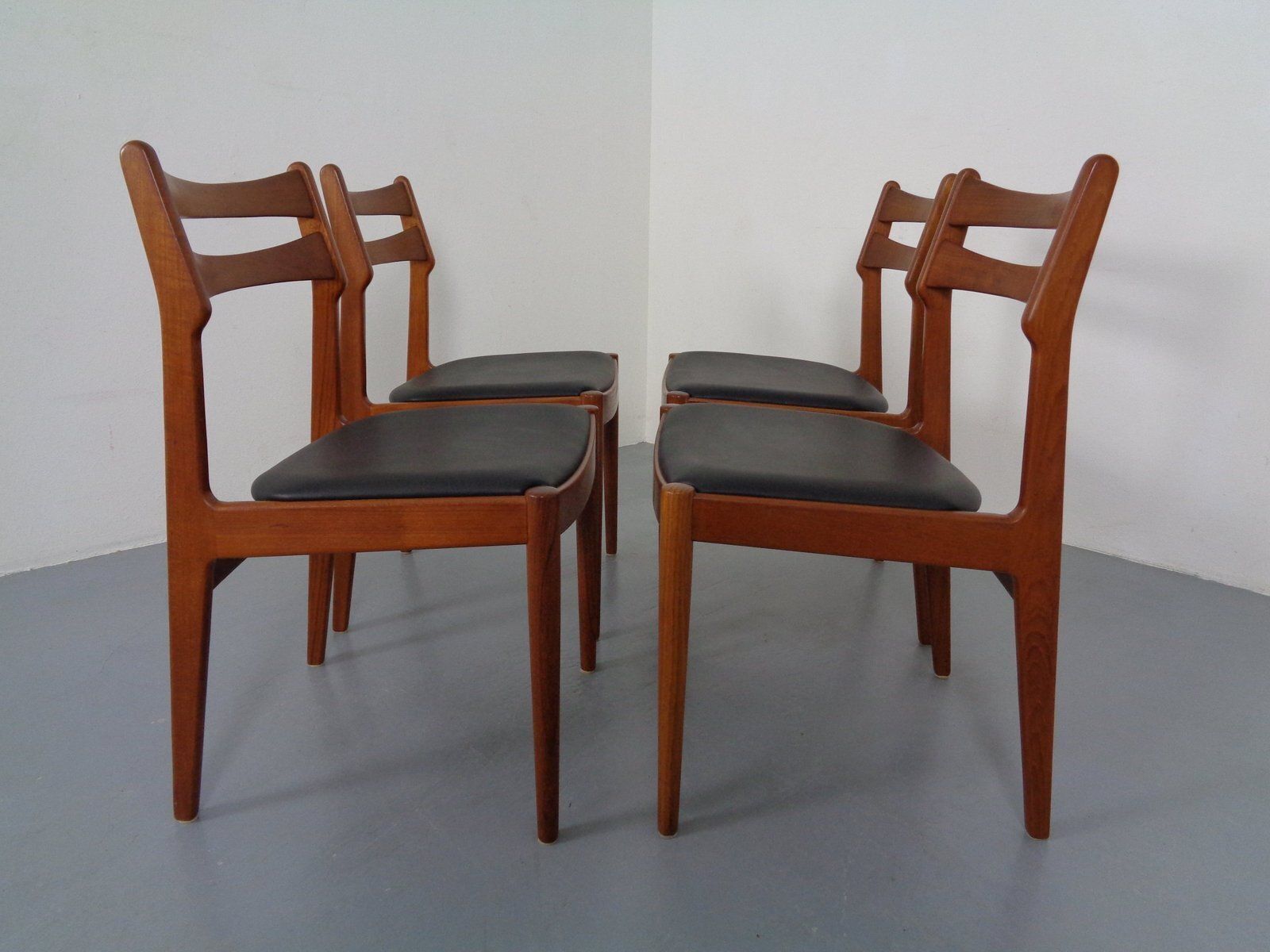 Teak Dining Chairs From Vamo Sønderborg, Denmark, 1960s, Set Of 4 photo vintage
