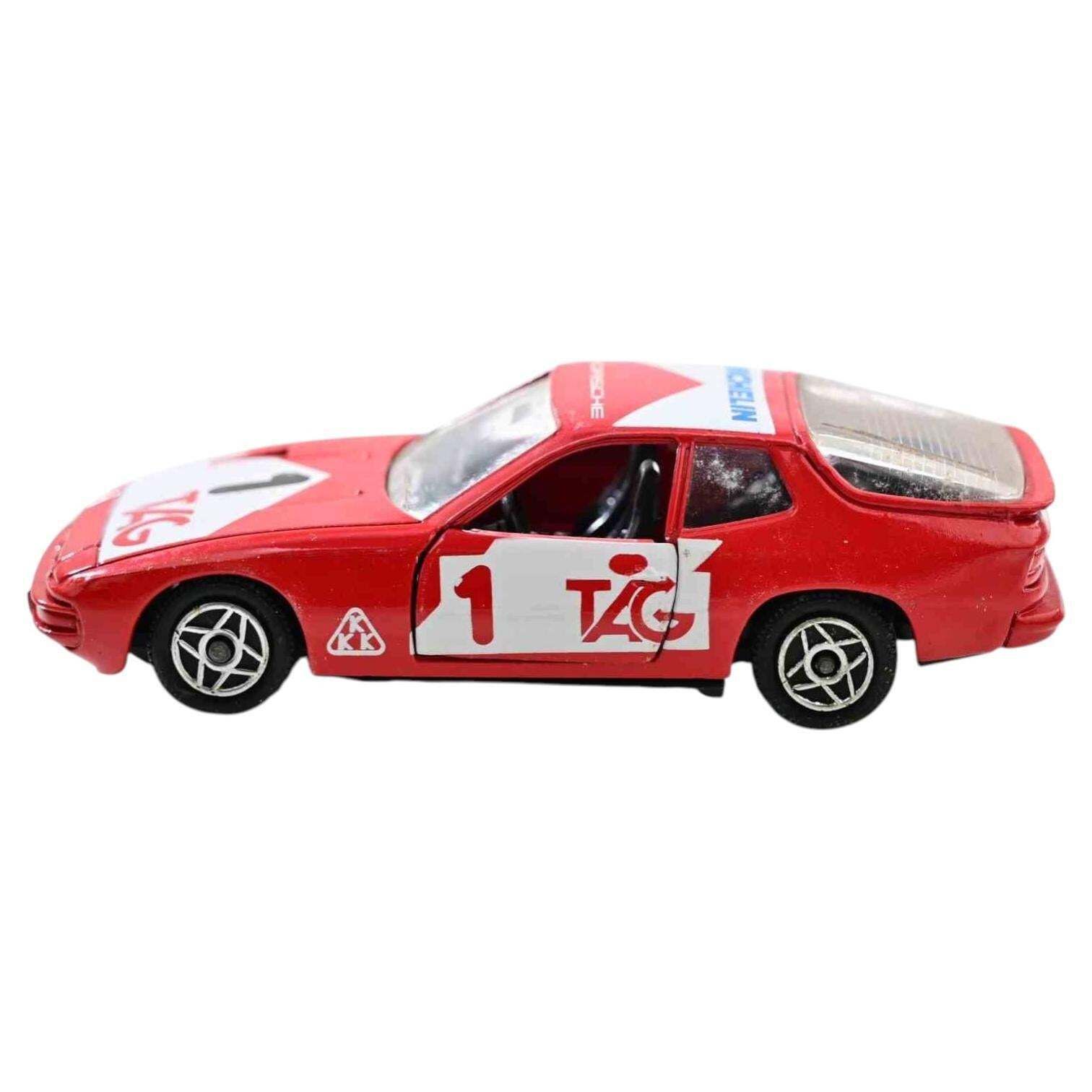 Solido Porsche 924 Rally–:43 Scale Diecast Model (Ref. No. 1324)   Italy 1960s photo furniture
