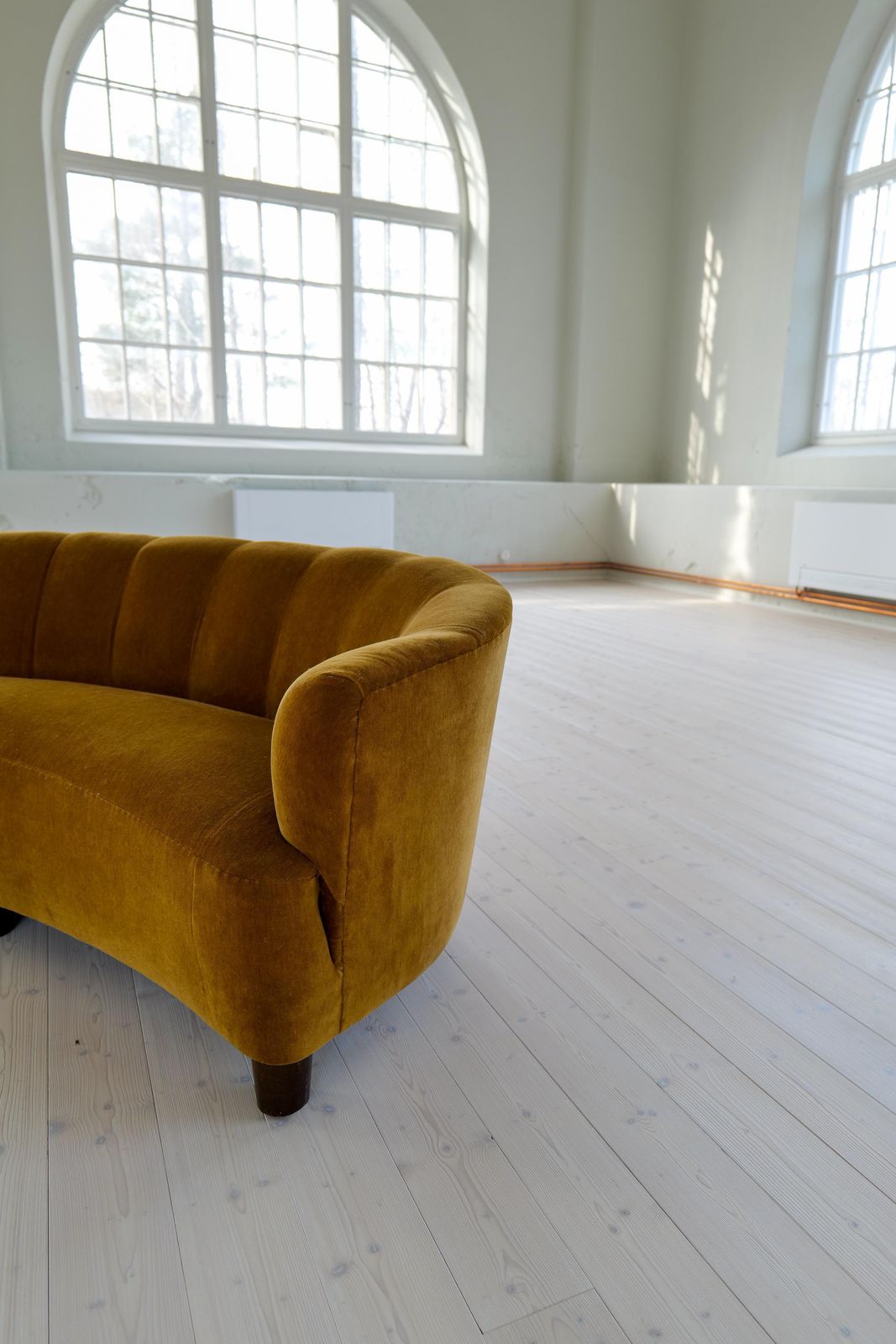 Swedish Art Deco Velvet Sofa Curved Design, 1940s photo vinterior