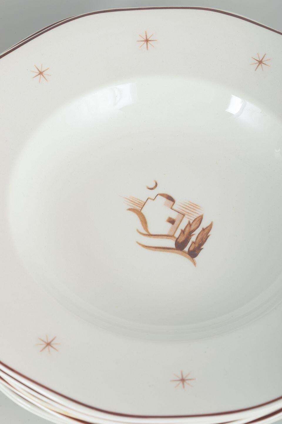Arabia, Finland. Set Of 7 Soup Plates In Porcelain. Model Orient. 1930s/40s photo furniture
