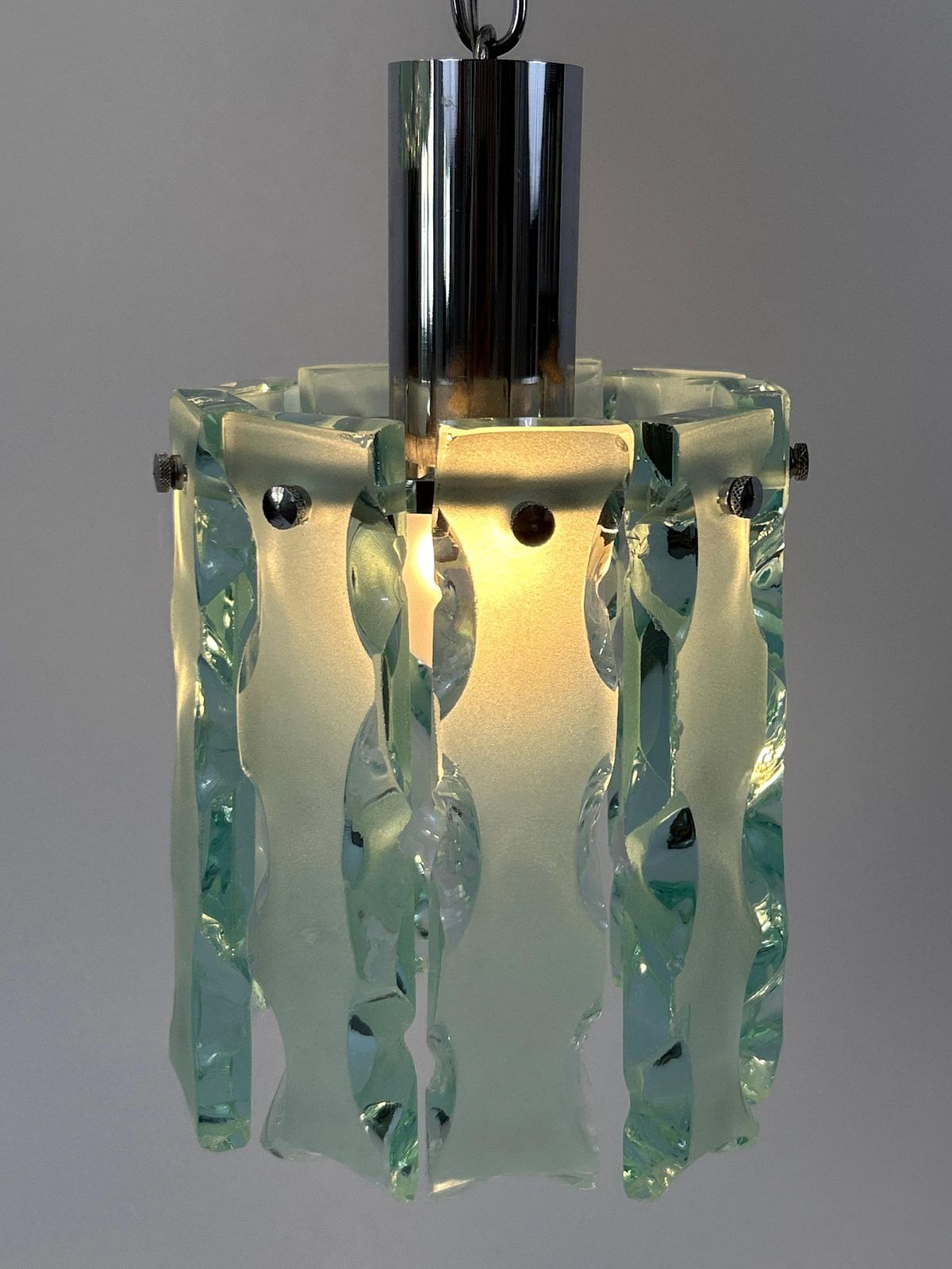 photo vintage Set Of Two Elegant Mid Century Modern Pendant Lamps By Zero Quattro Italy 1970s