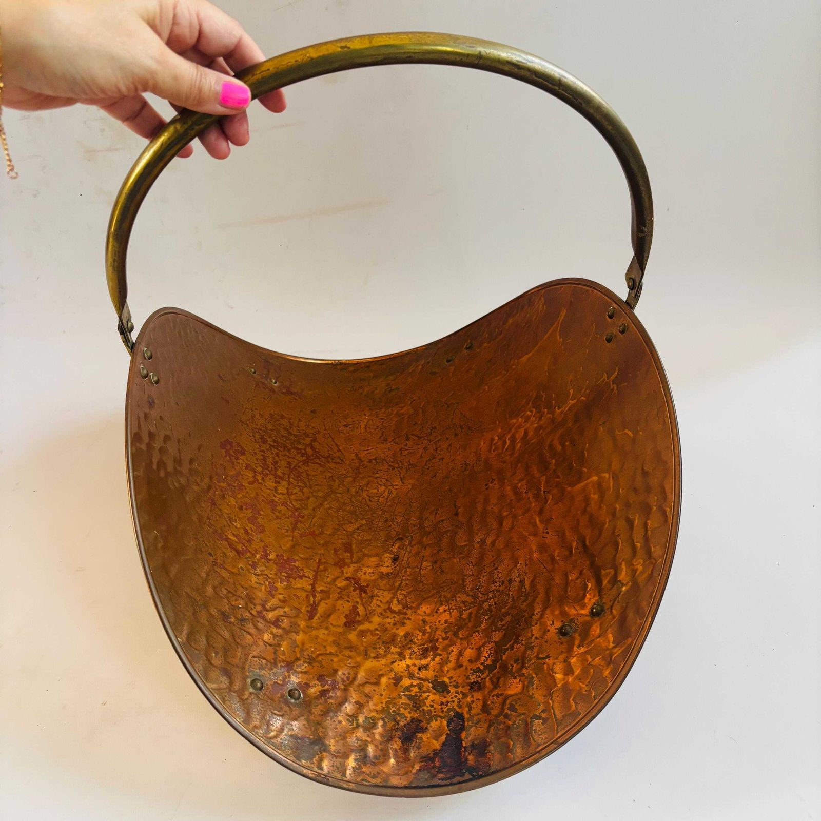 320.0 Rare Antique Century English Hammered Copper & Brass Log Layer With Hallmark, C.1870 photo