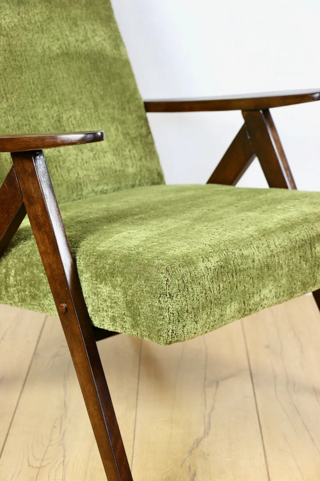Italian Dining Tableclassic Armchair Var B 310 1960s Vintage Olive Structured Velvet   Dark Wood photo furniture