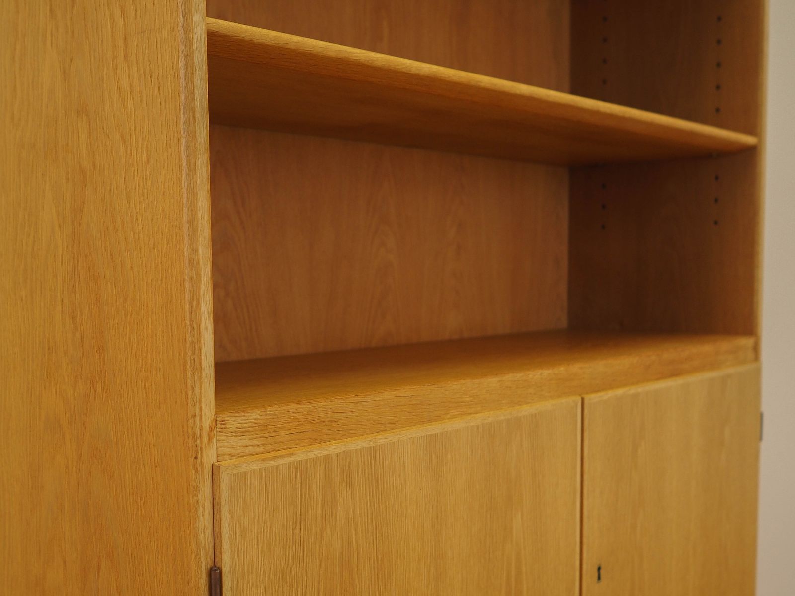 photo furniture Ash Wood Bookcase, Danish Design, 1960s, Designer: Børge Mogensen