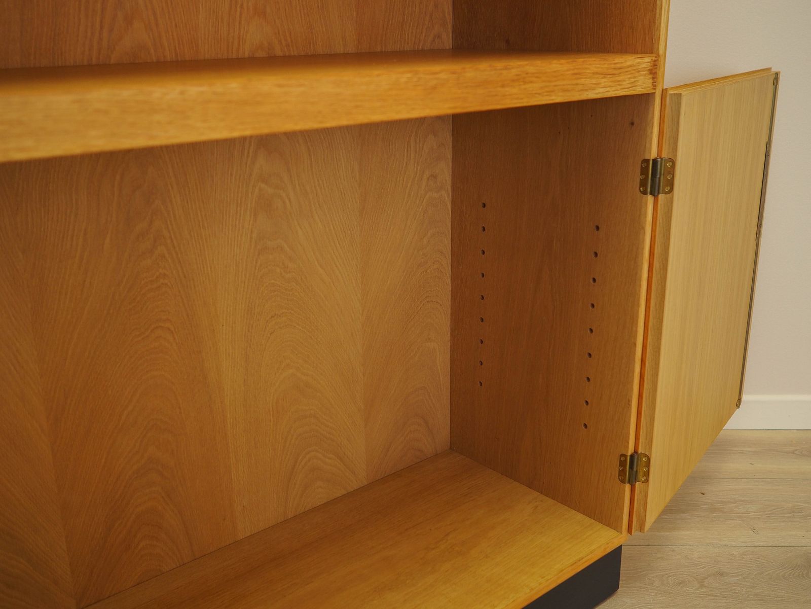 1819.0 Ash Wood Bookcase, Danish Design, 1960s, Designer: Børge Mogensen photo