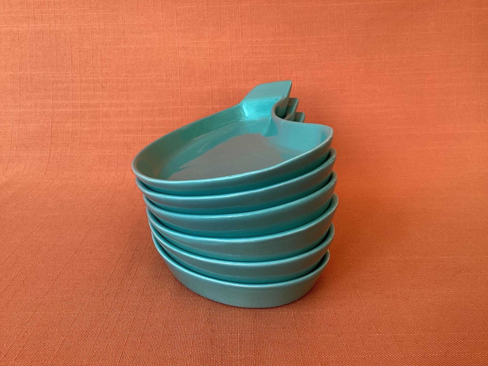 Set Of 6 Vintage Tg Green Kidney Shaped Plates, 1960s 70s Green Serving Dishes photo for sale