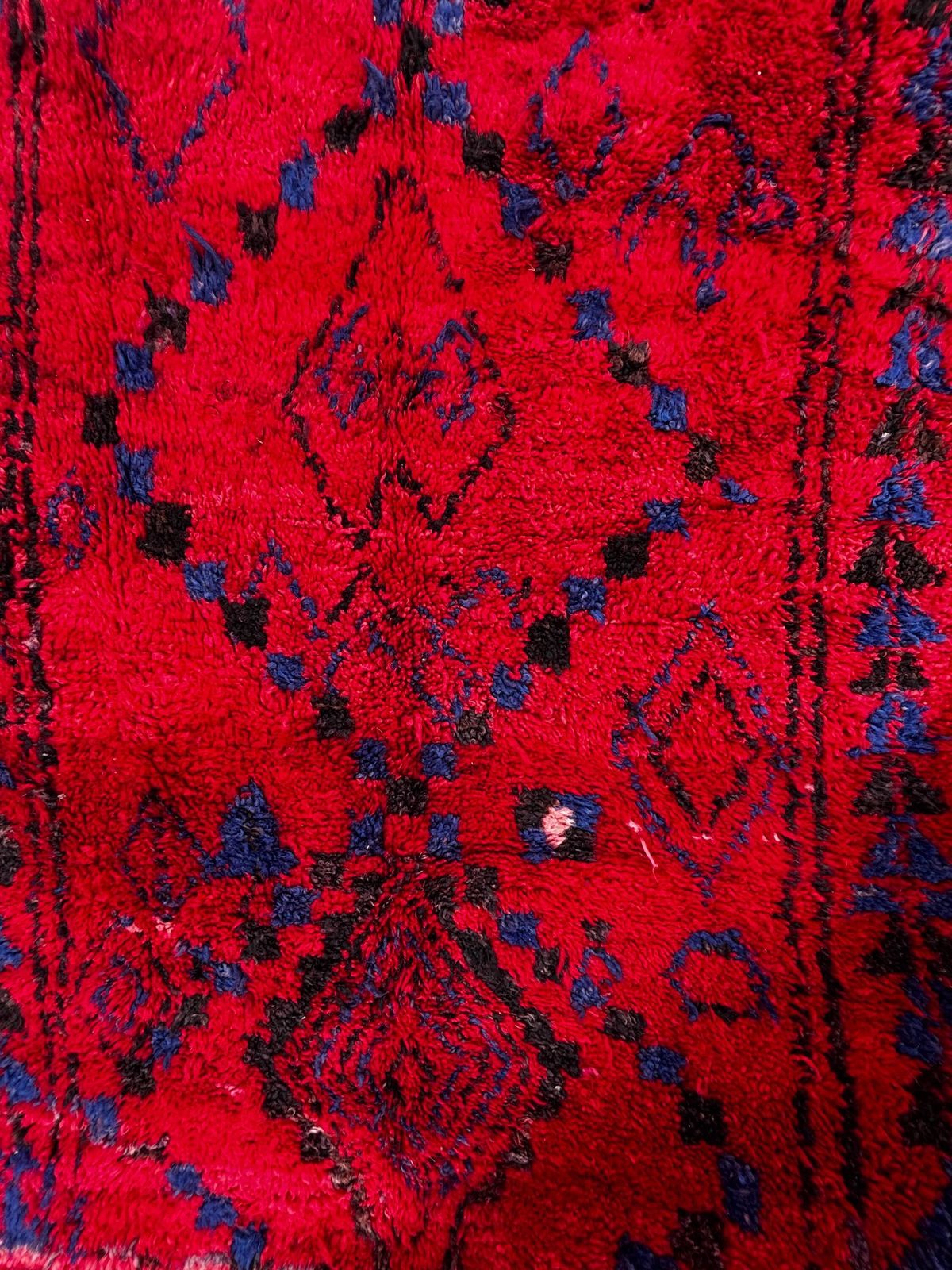 photo furniture Vintage Moroccan Boujad Rug – Red & Blue Tribal Berber Carpet – 200 × 360 Cm