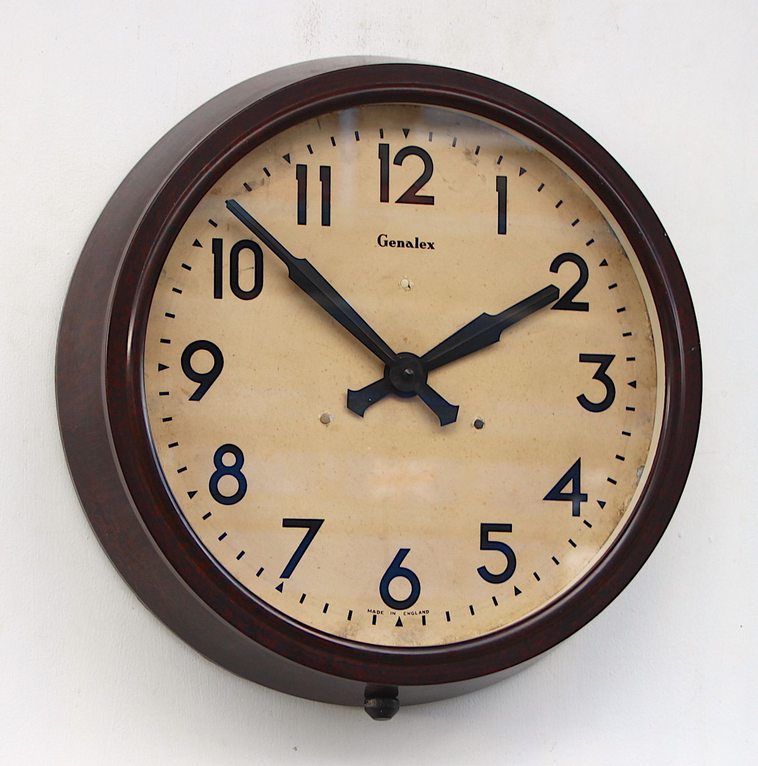 1950s British Bakelite Vintage School / Commercial Wall Clock. Fully Guaranteed. London Timepiece photo Home Decor