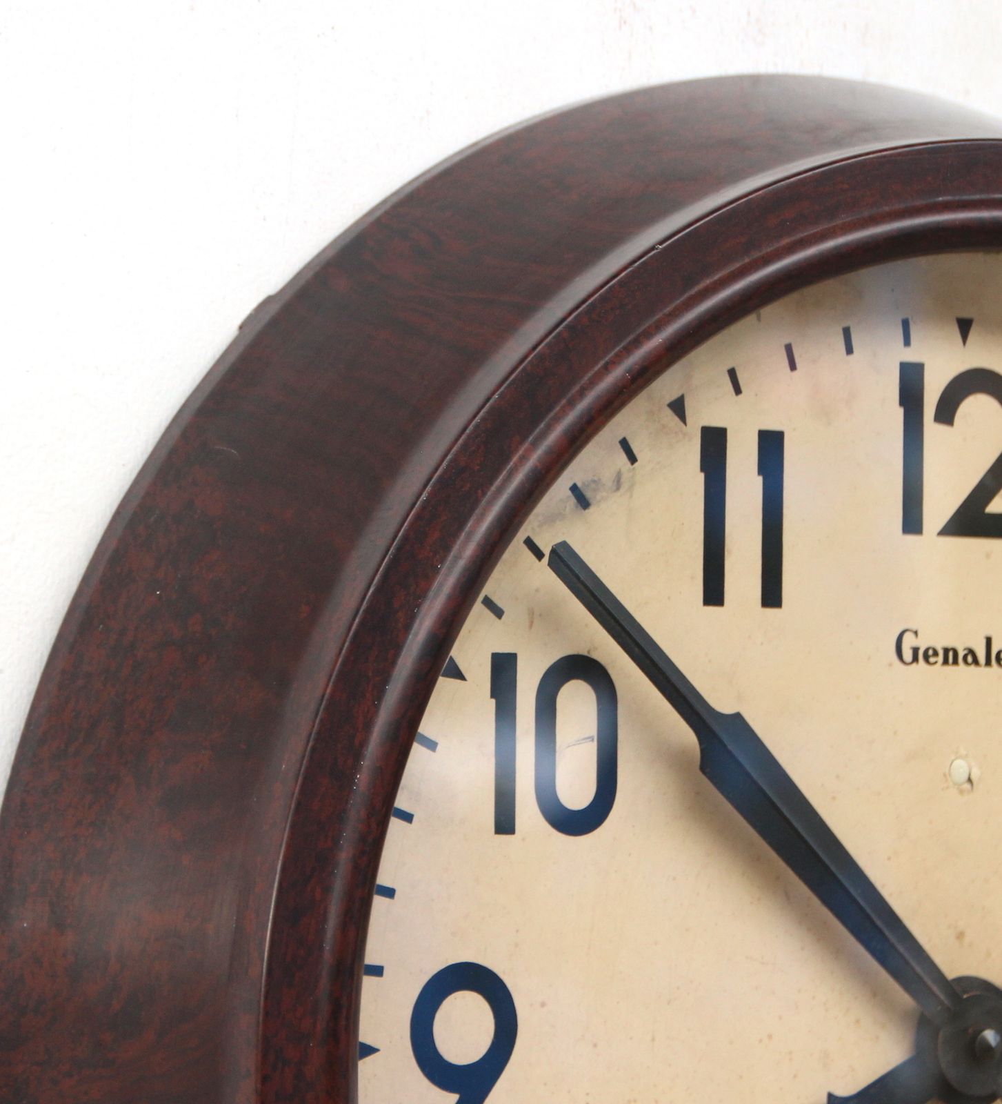 1950s British Bakelite Vintage School / Commercial Wall Clock. Fully Guaranteed. London Timepiece photo 305.0