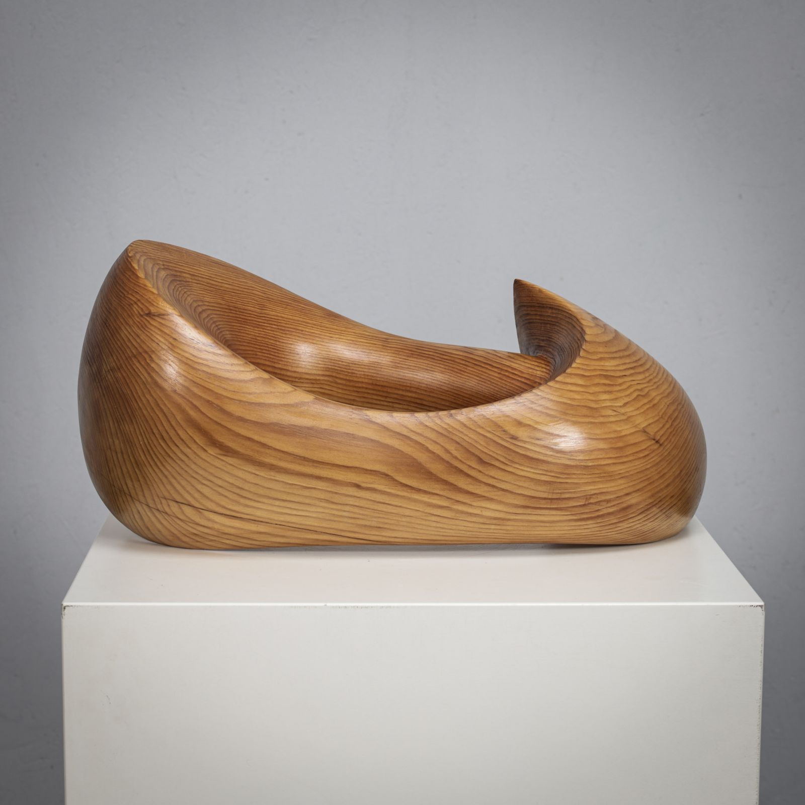 Flying Solo, Organic Sculptural Form By Ineke Van Zuuren, 1970s photo furniture