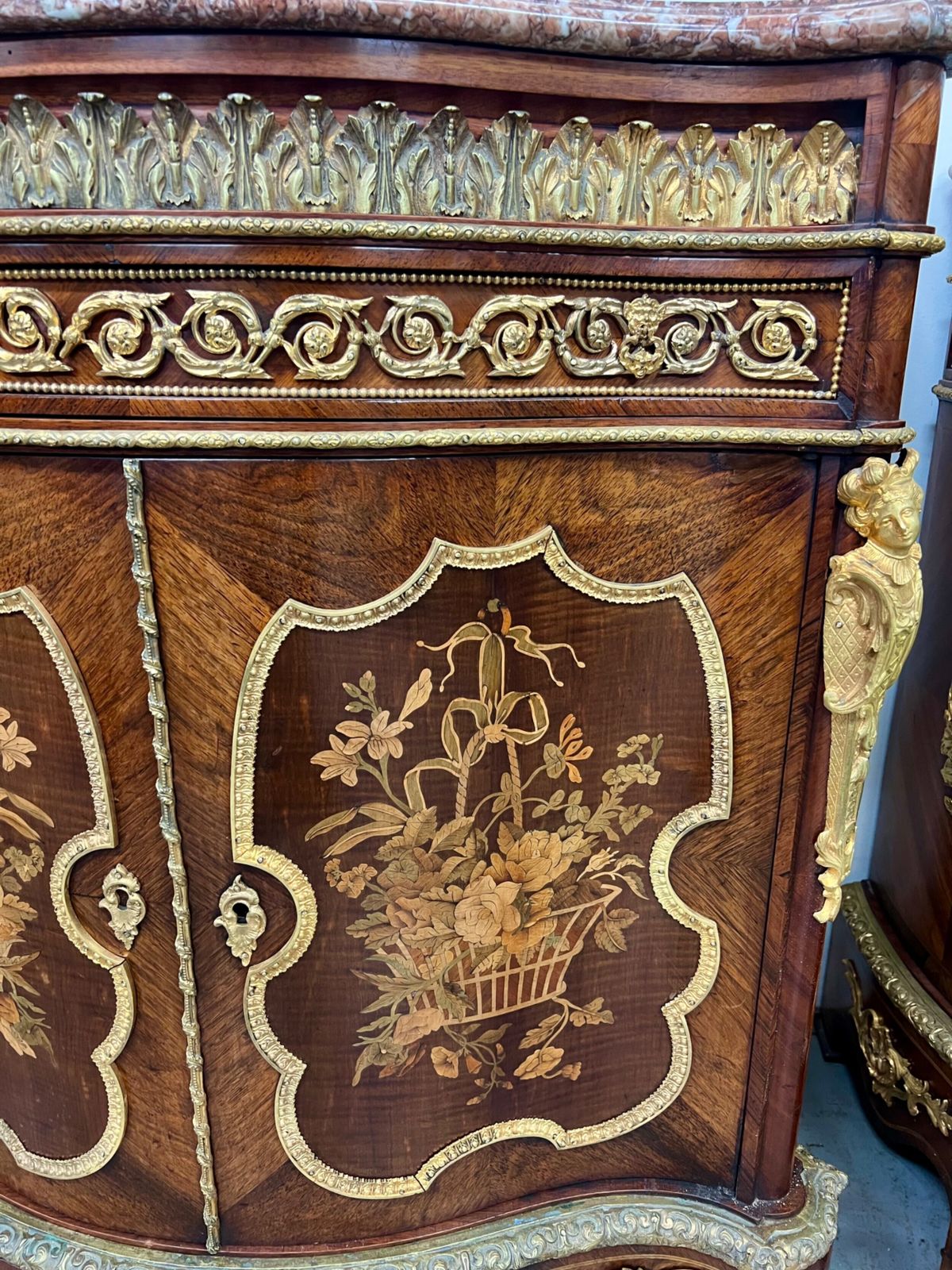 Superb Pair Of Kingwood, Marquetry & Ormolu Mounted Side Cabinets photo vinterior
