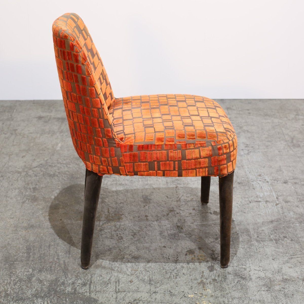 photo furniture Maxalto Orange Patterned Febo Dining Chairs By Antonio Citterio, Set Of Four