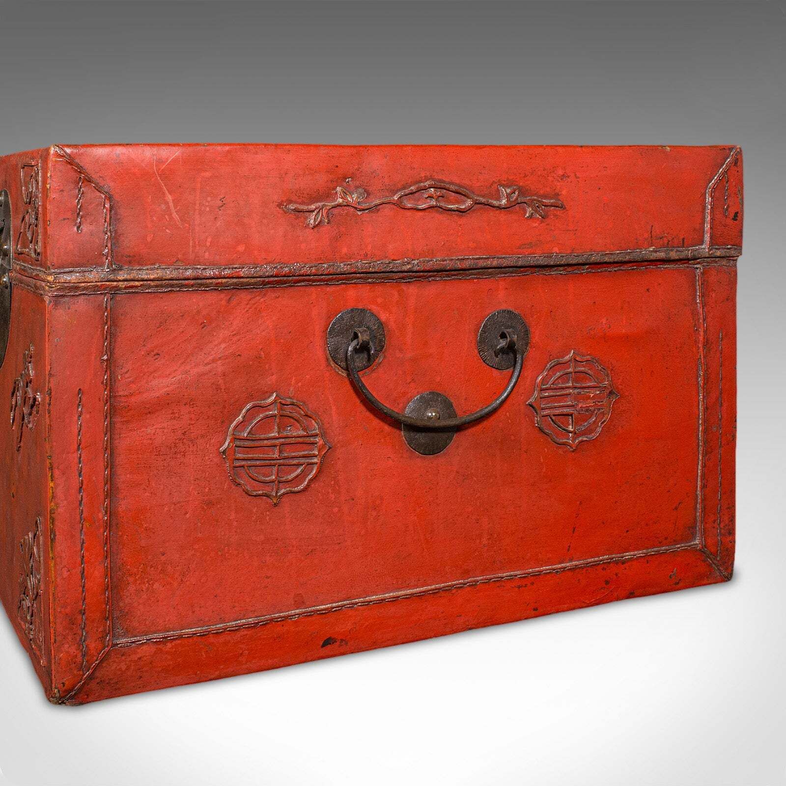 811.0 Vintage Decorative Trunk, Oriental, Leather, Travel Case, Storage Case, Art Deco photo
