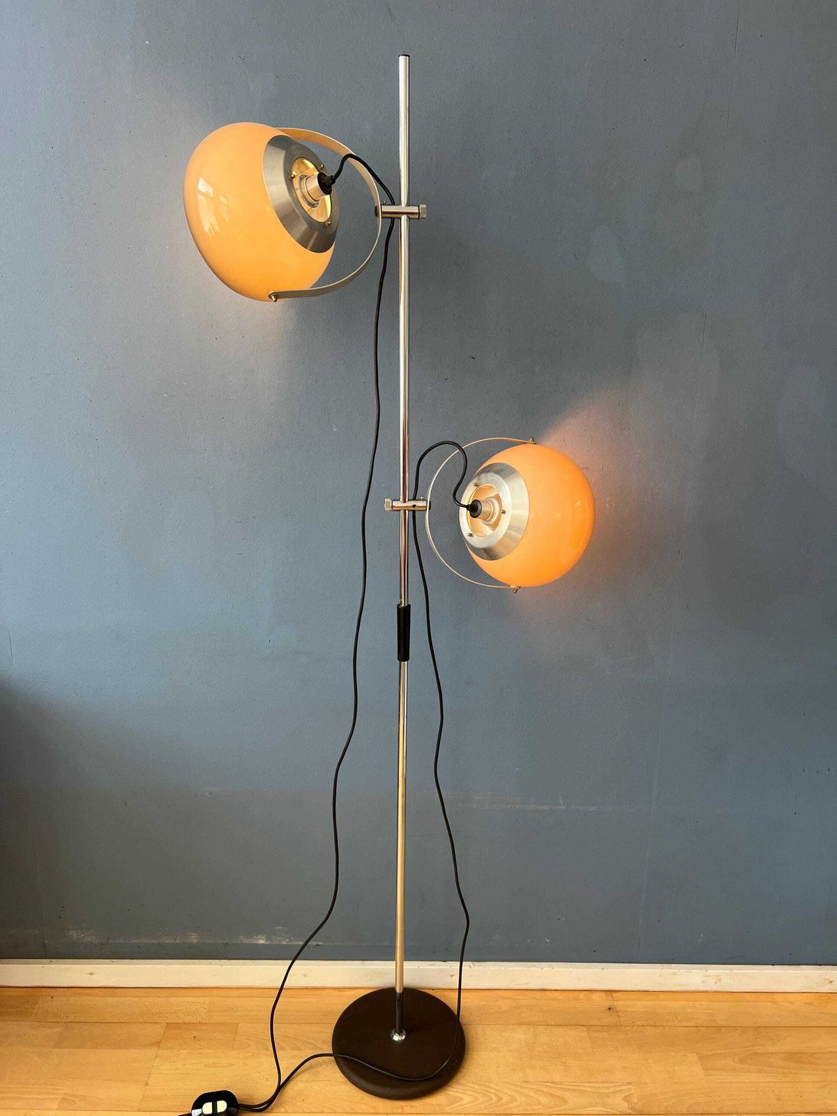 Vintage Mid Century Hala Space Age Mushroom Vloerlamp. photo vinterior
