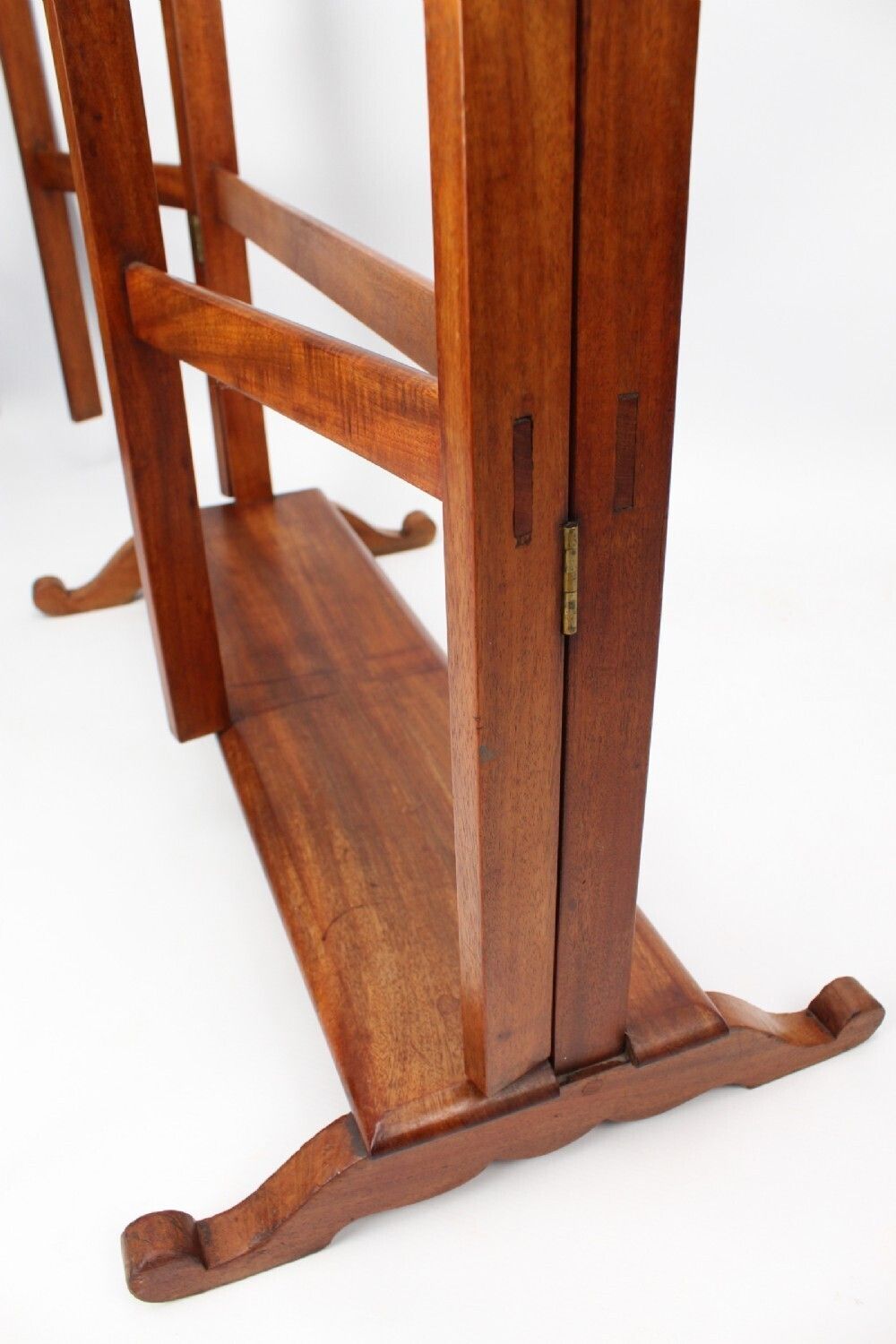 photo vinterior Victorian Mahogany Folding Cheval Towel Rail