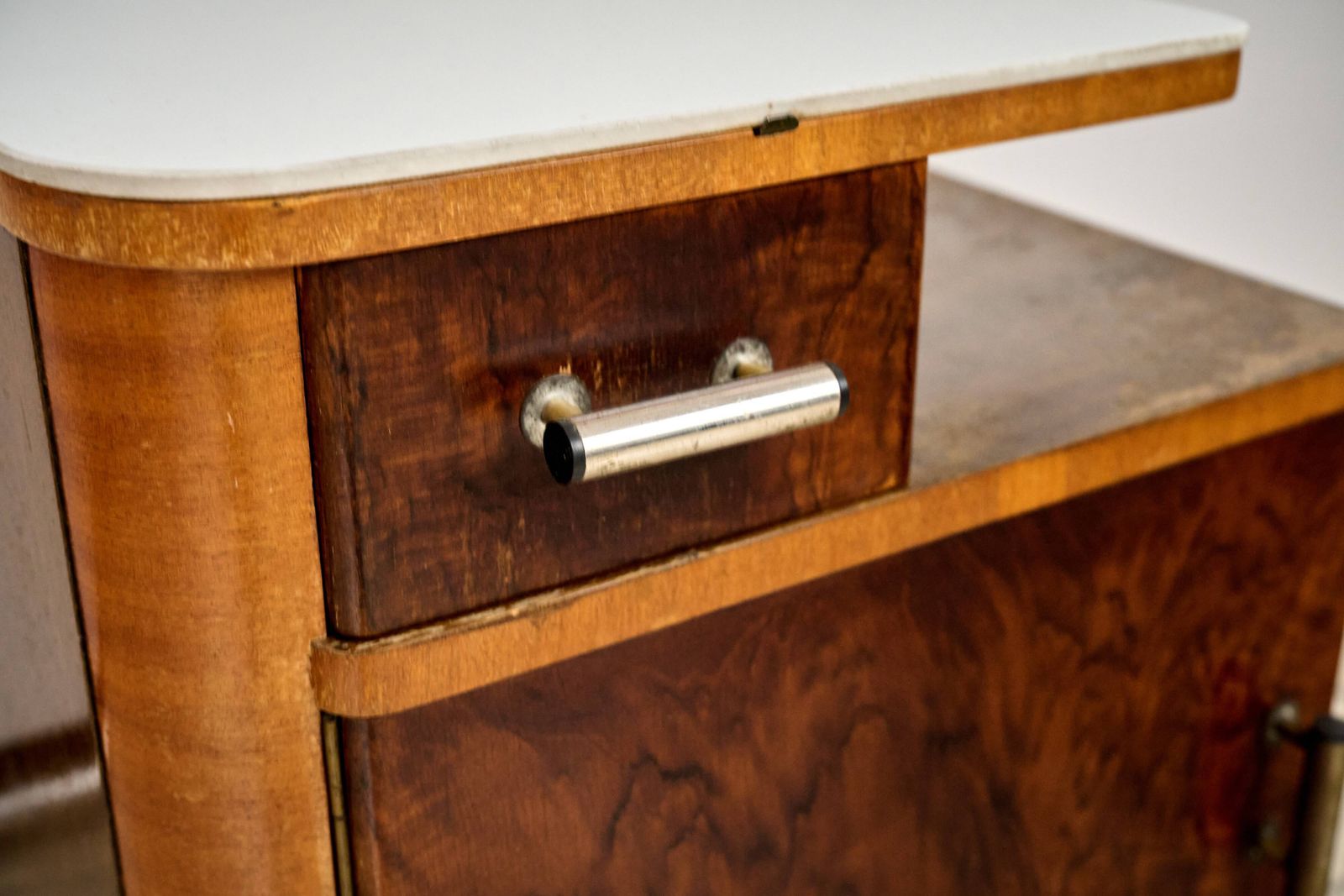 photo for sale Set Of Two Art Déco Nightstands, By Jindřich Halabala, 1940s Czechoslovakia