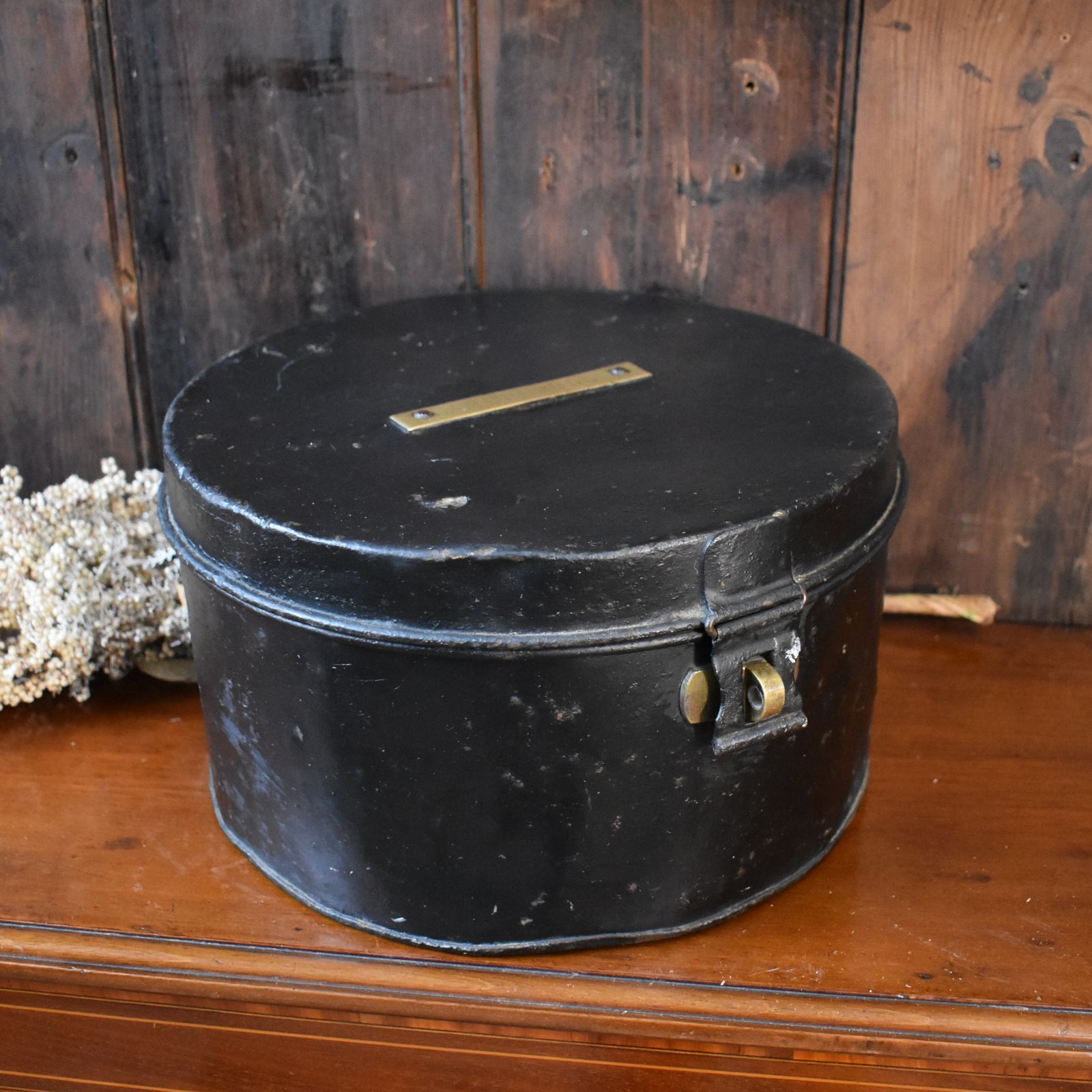 Antique 1912 A Turnbull Military Army Bulpit & Son Japanned Metal Travel Hat Tin
