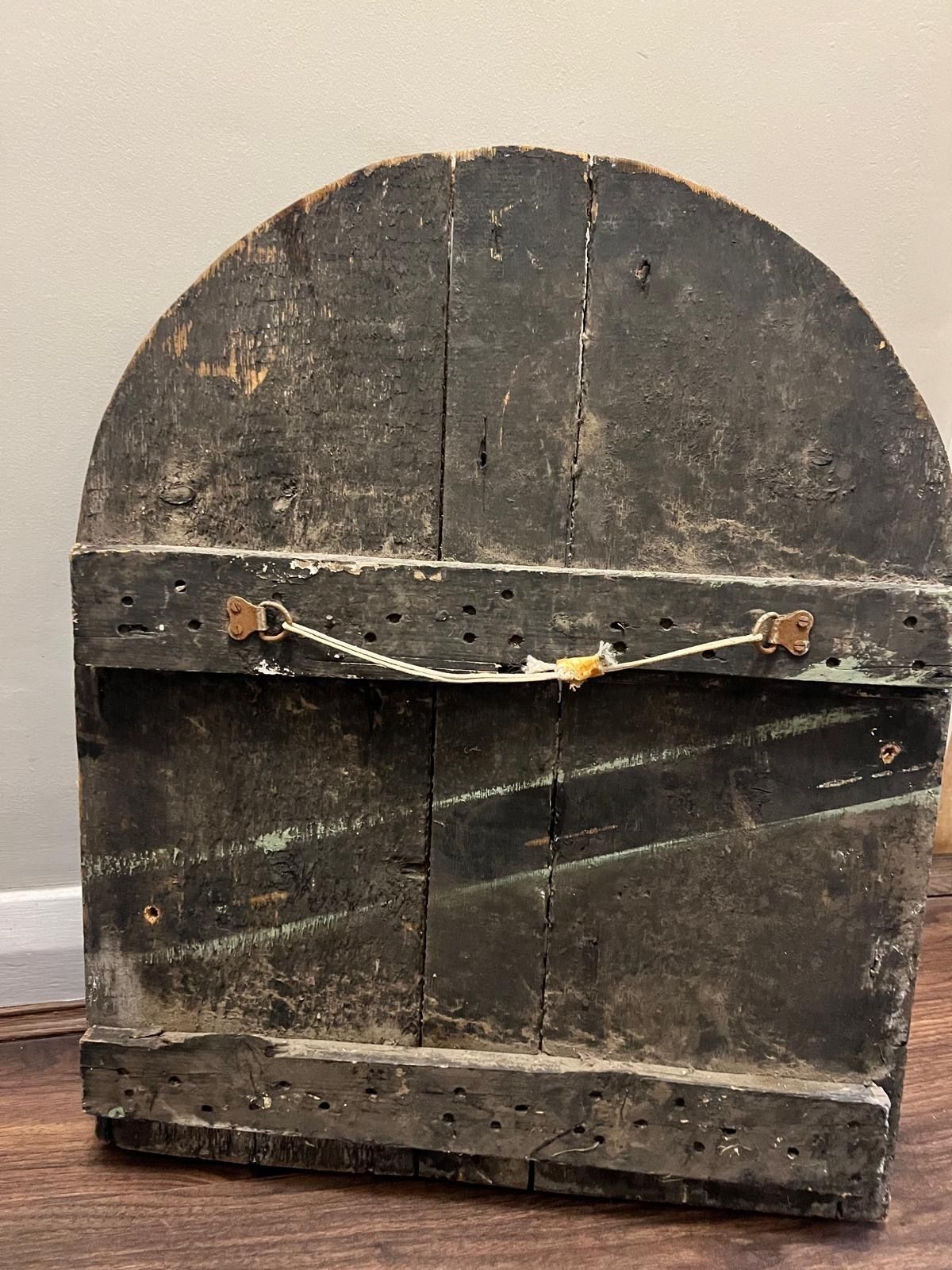 Early 20th Century Wooden Turnpike Trust Sign – Guildford Toll Booth – Carved Stagecoach” photo for sale