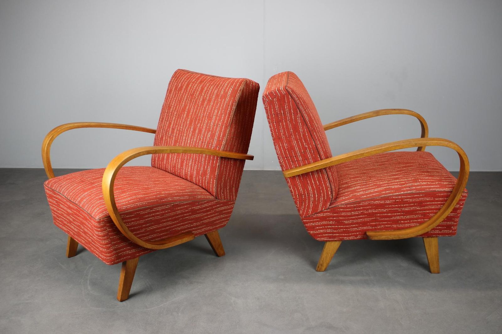Pair Of Mid Century Halabala Lounge Chairs, Bentwood Armchairs, Czechoslovakia 1 photo vintage