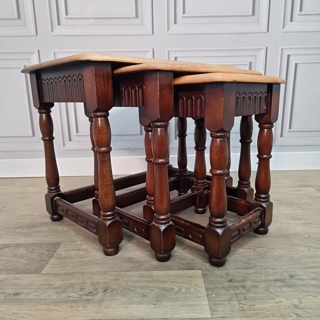 Vintage Nest Of Tables 3 Solid Oak Wooden Coffee Side Lamp Turned Wood Retro photo furniture